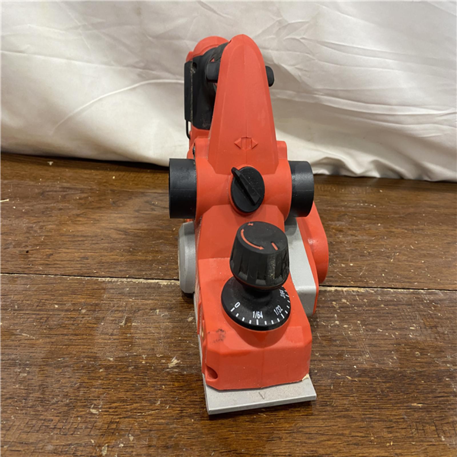 AS-IS Milwaukee M18 18-Volt Lithium-Ion Cordless 3-1/4 in. Planer (Tool-Only)