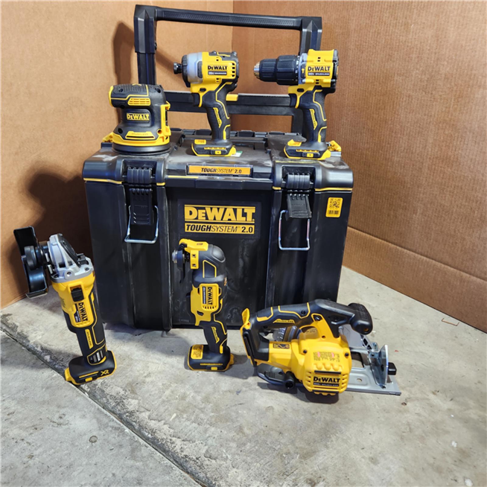 Dewalt 6 tool combo kit with tough system new arrivals
