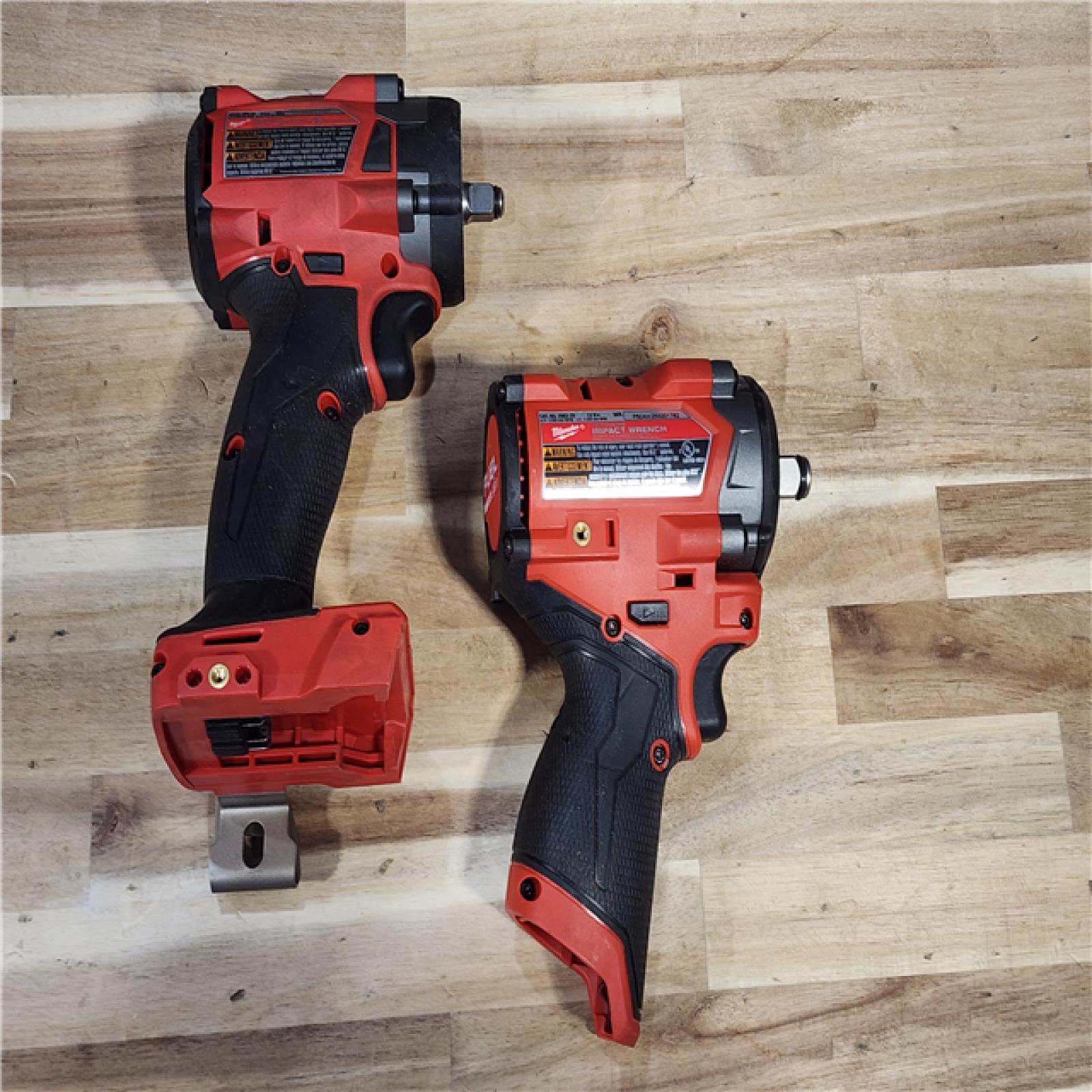 HOUSTON LOCATION - AS-IS MILWAUKEE 2 TOOL COMBO KIT W/ (2) BATTERY & CHARGER