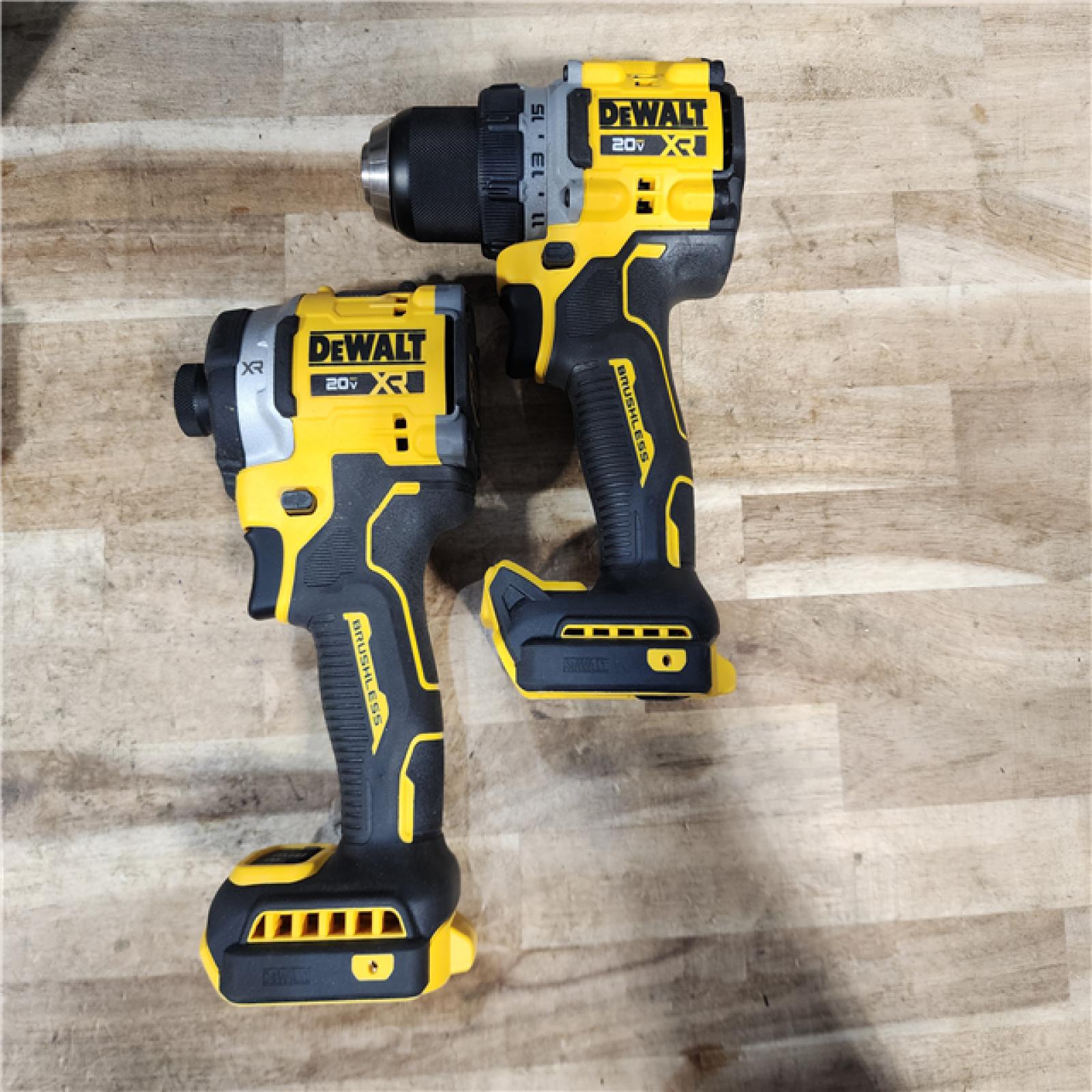 HOUSTON LOCATION - AS-IS DEWALT 2 TOOL COMBO KIT W/ (2) BATTERY & CHARGER