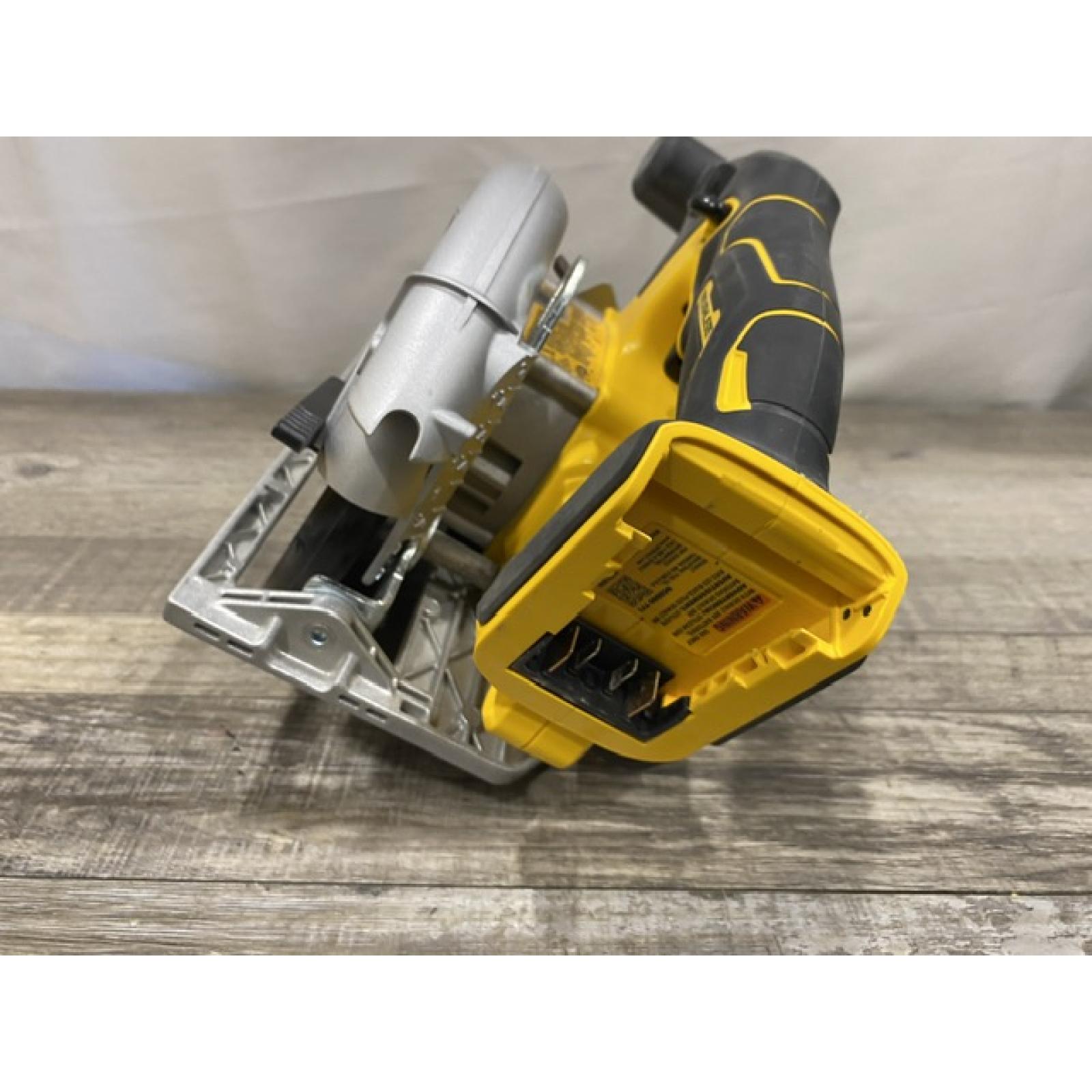 AS-IS DEWALT 20V MAX Cordless Brushless 6-1/2 in. Sidewinder Style Circular Saw (Tool Only)