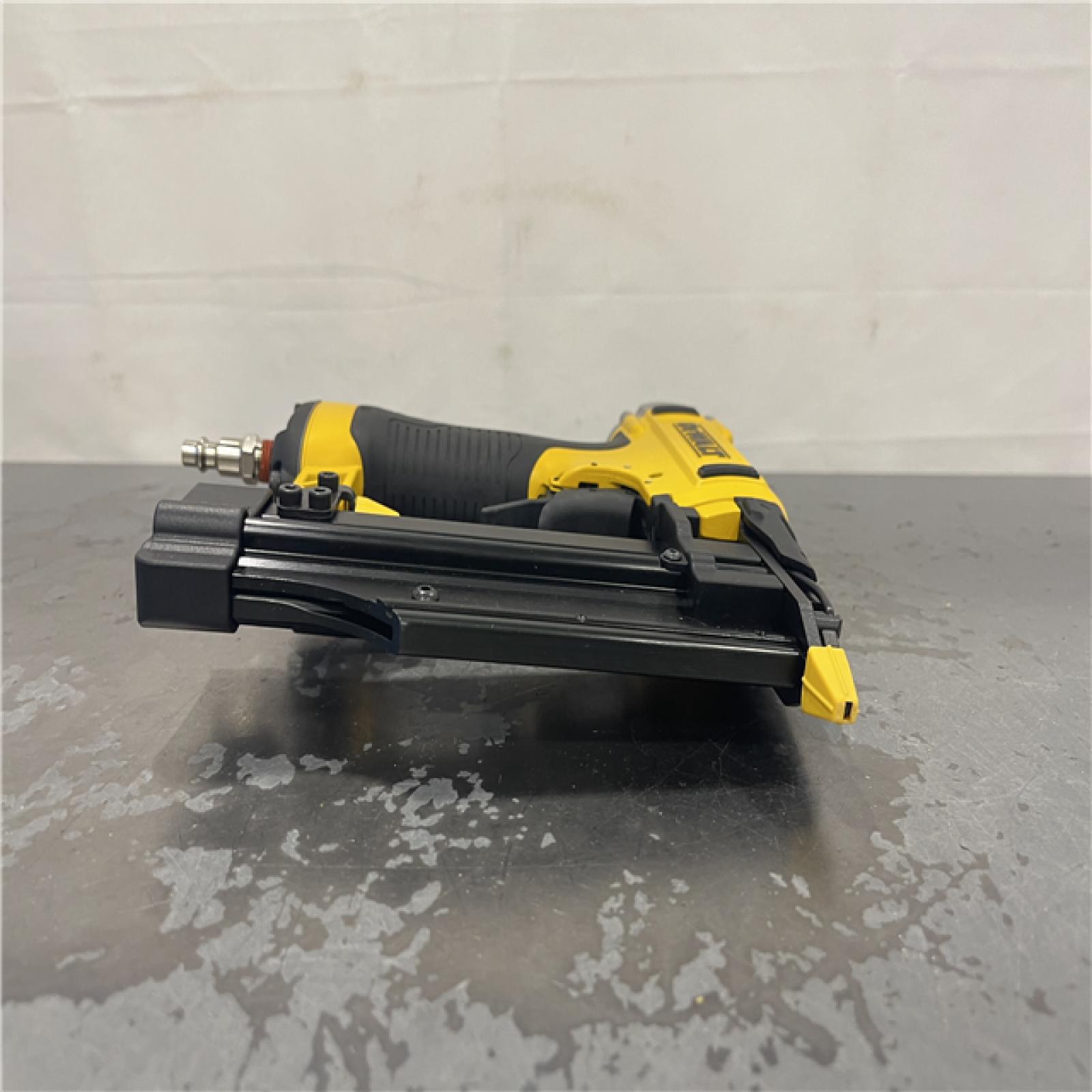 AS-IS- Dewalt-DWFP2350K 23 GA Pin Nailer