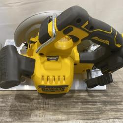 AS-IS DEWALT 20-Volt MAX 7-1/4 in. Cordless Circular Saw (Tool Only)