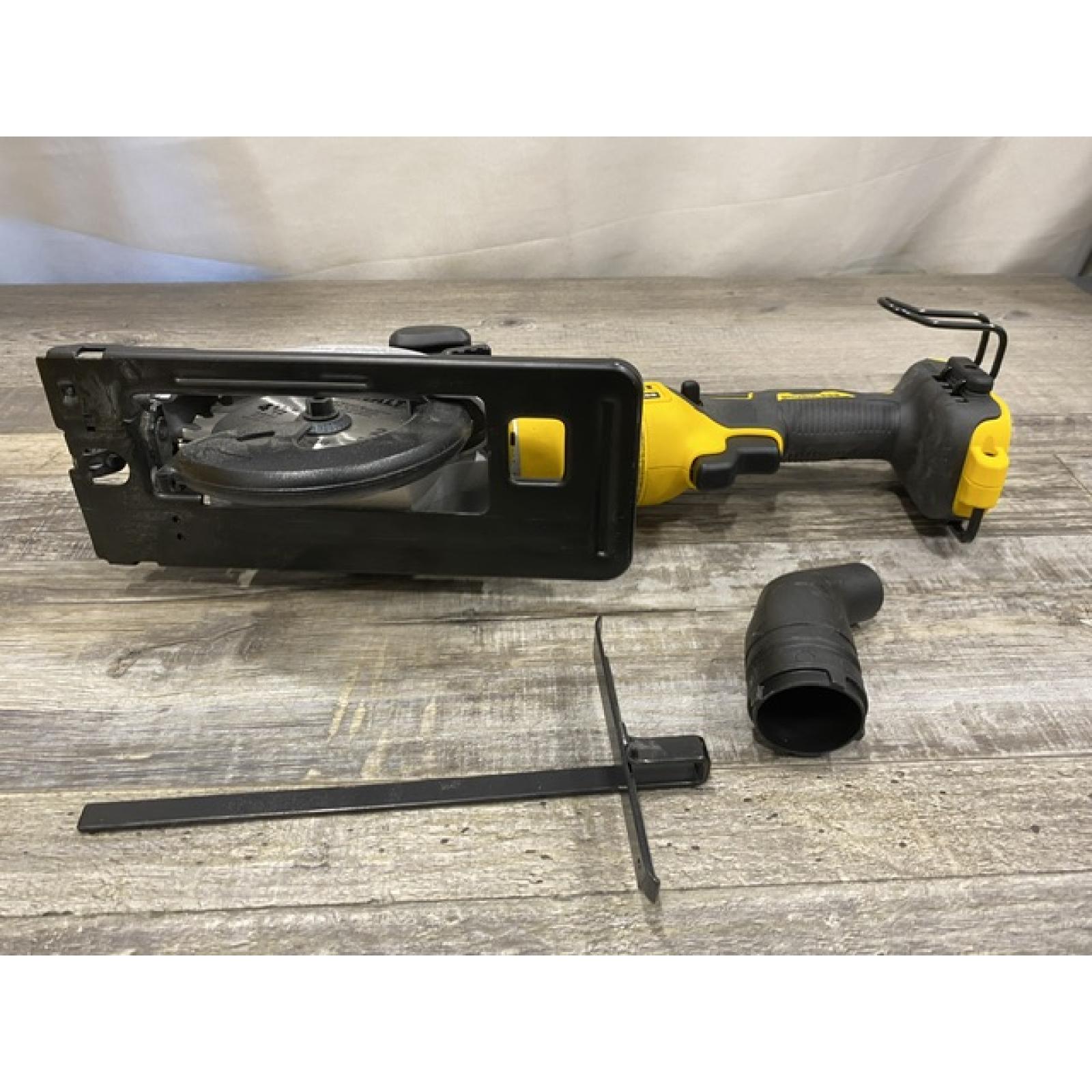 AS-IS DEWALT ATOMIC 20V MAX Cordless Brushless 4-1/2 in. Circular Saw (Tool Only)