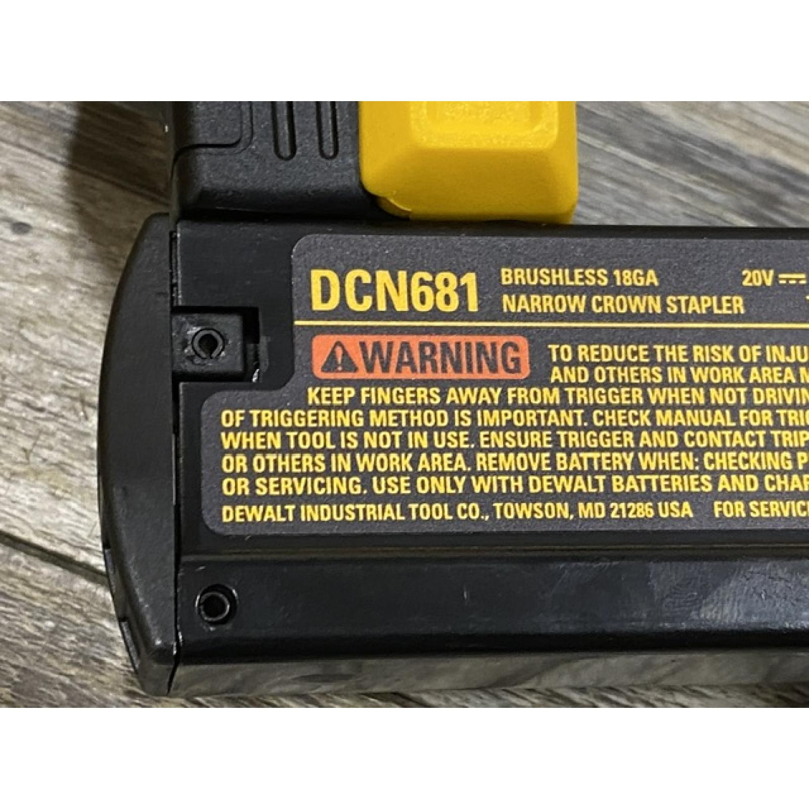 AS-IS DEWALT 20V MAX XR Lithium-Ion Cordless 18-Gauge Narrow Crown Stapler Kit