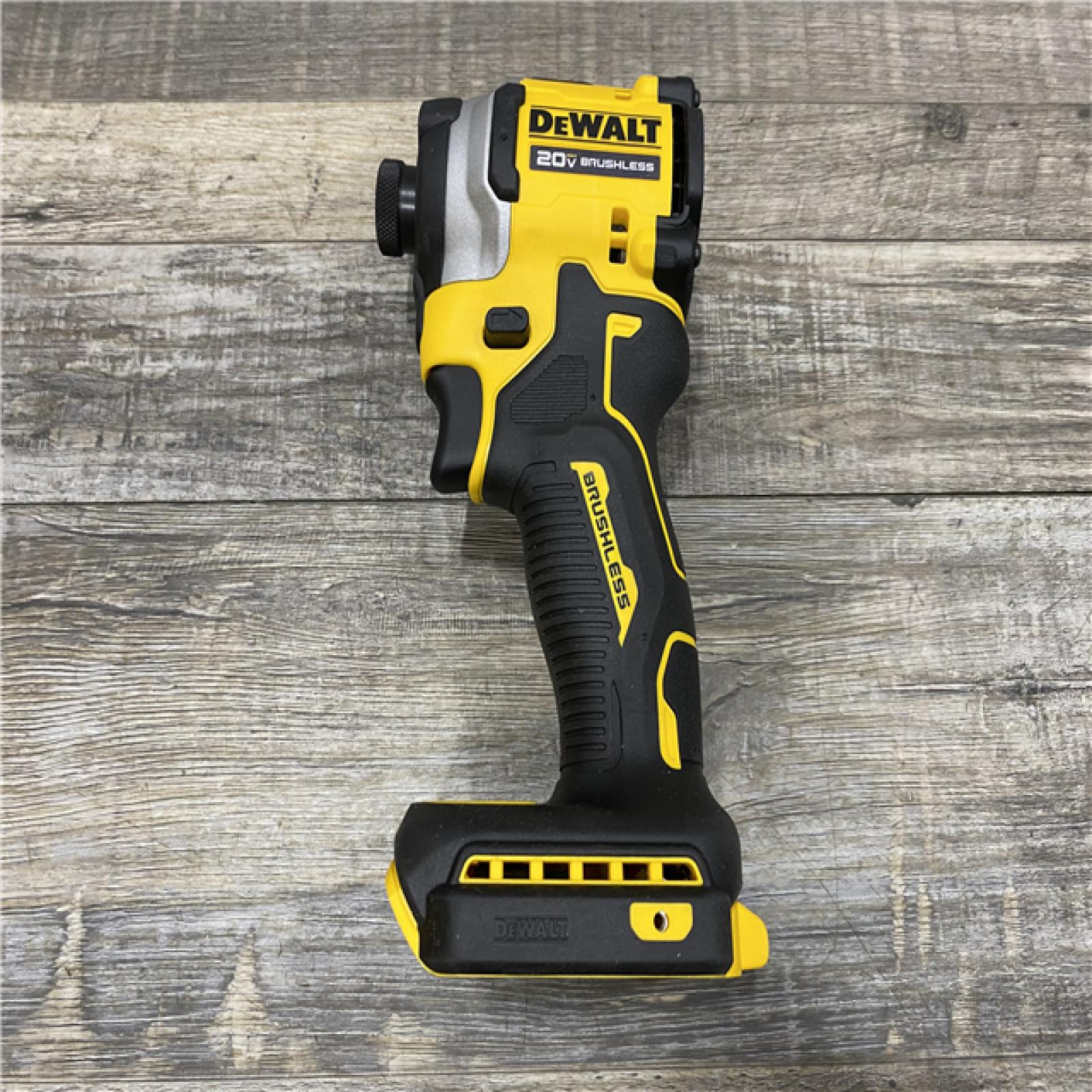 AS-IS DEWALT ATOMIC 20V MAX Lithium-Ion Cordless 1/4 in. Brushless Impact Driver Kit