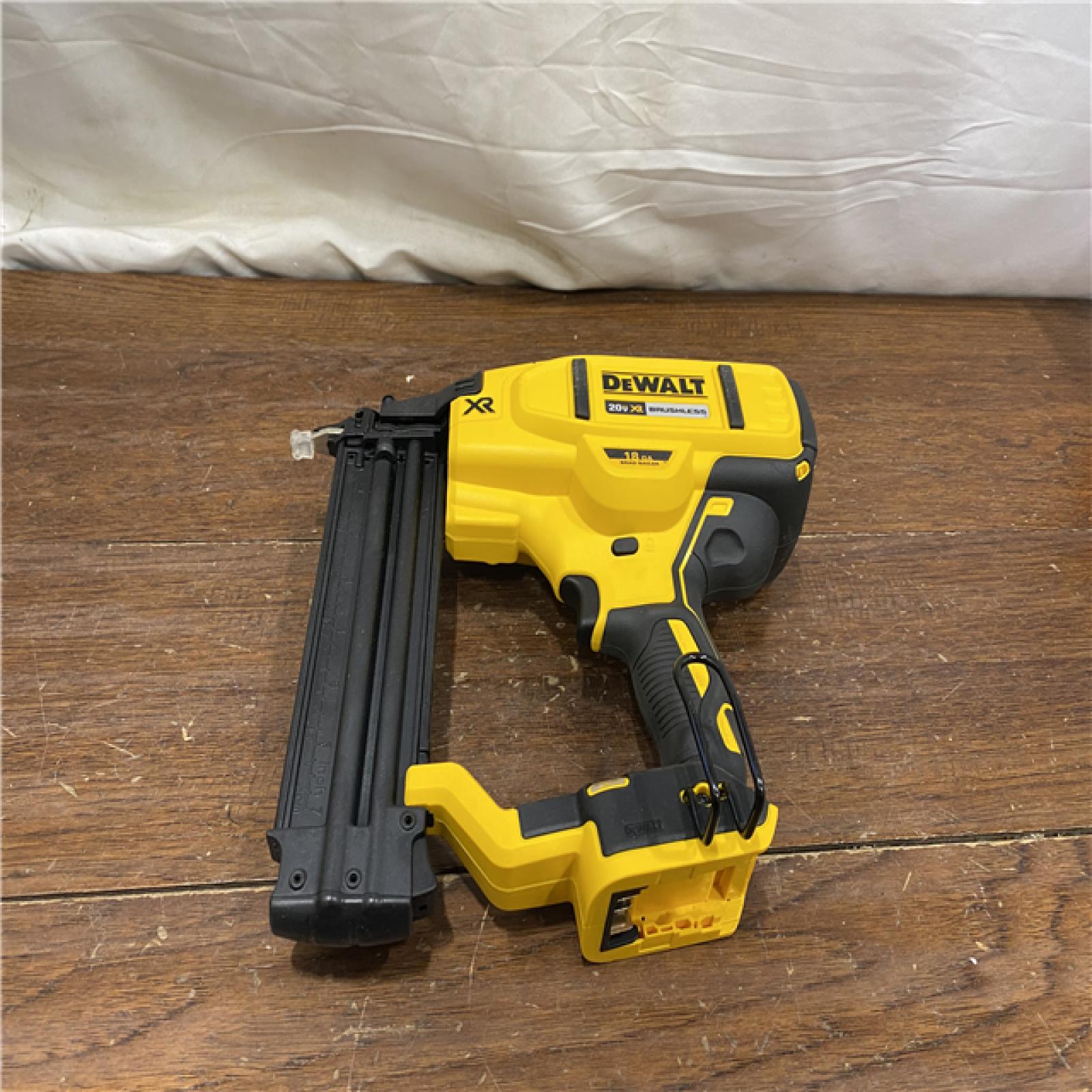 AS-IS DeWalt 20V MAX XR Lithium-Ion Electric Cordless 18-Gauge Brad Nailer (Tool Only)