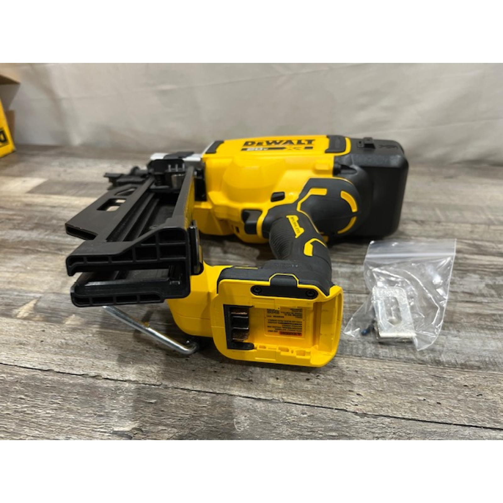AS-IS DEWALT 20V 30 Degree Cordless Framing Nailer (Tool-Only)