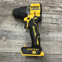 LIKE NEW - DEWALT ATOMIC 20V Cordless 1/2 in. Compact Hammer Drill Kit