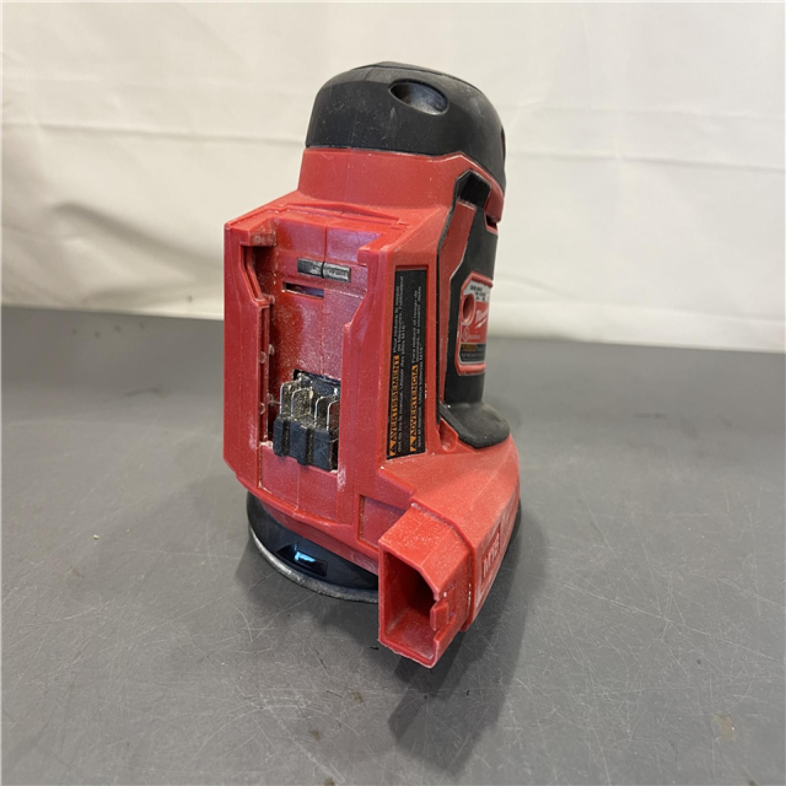 AS-IS - Milwaukee M18 18V Lithium-Ion Cordless 5 in. Random Orbit Sander (Tool-Only)