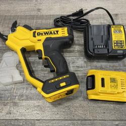 AS-IS DEWALT 20V MAX Cordless Battery Powered Pruner Kit