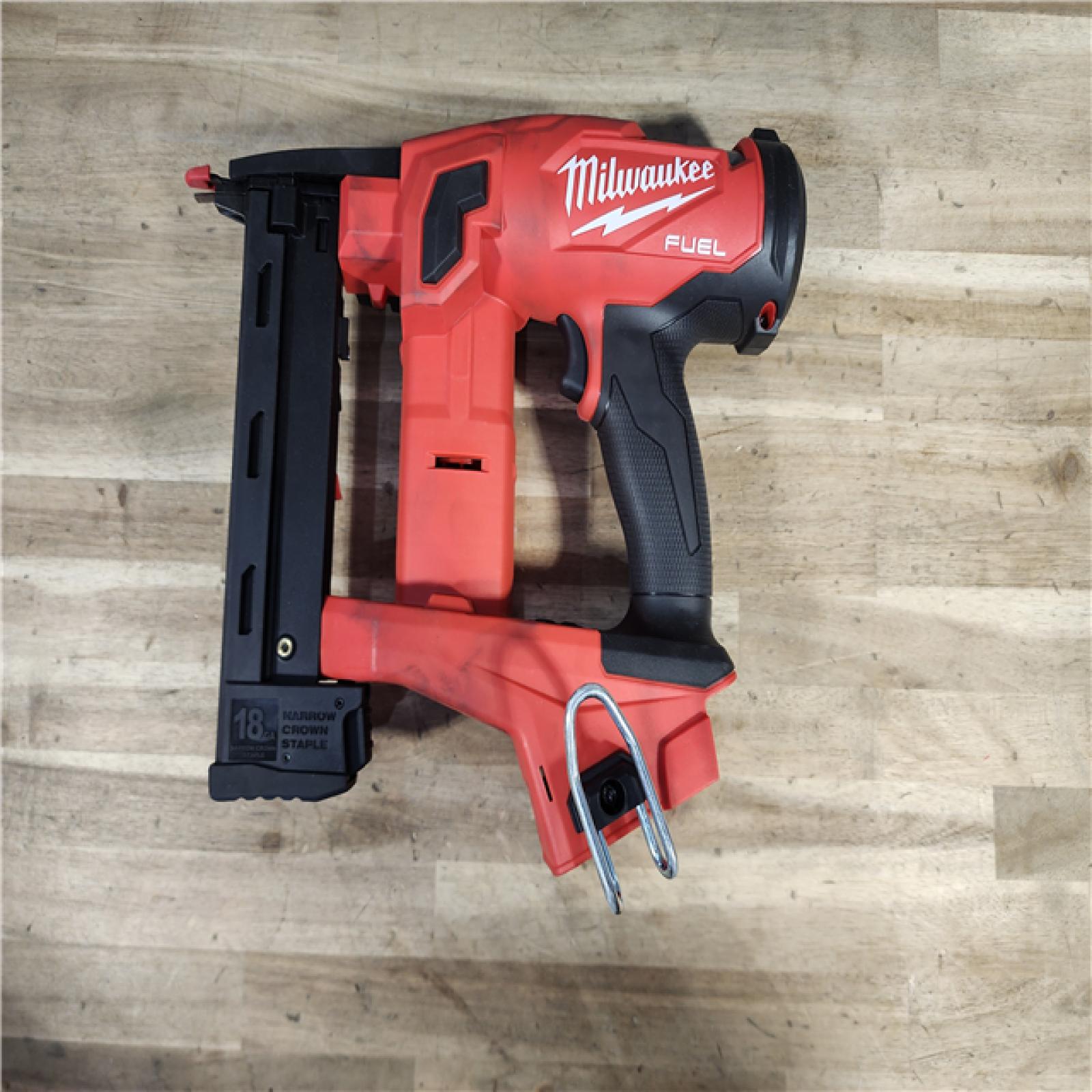 HOUSTON LOCATION - AS-IS MILWAUKEE FUEL 18-Volt Lithium-Ion Brushless Cordless 18-Gauge 1/4 in. Narrow Crown Stapler (Tool-Only)