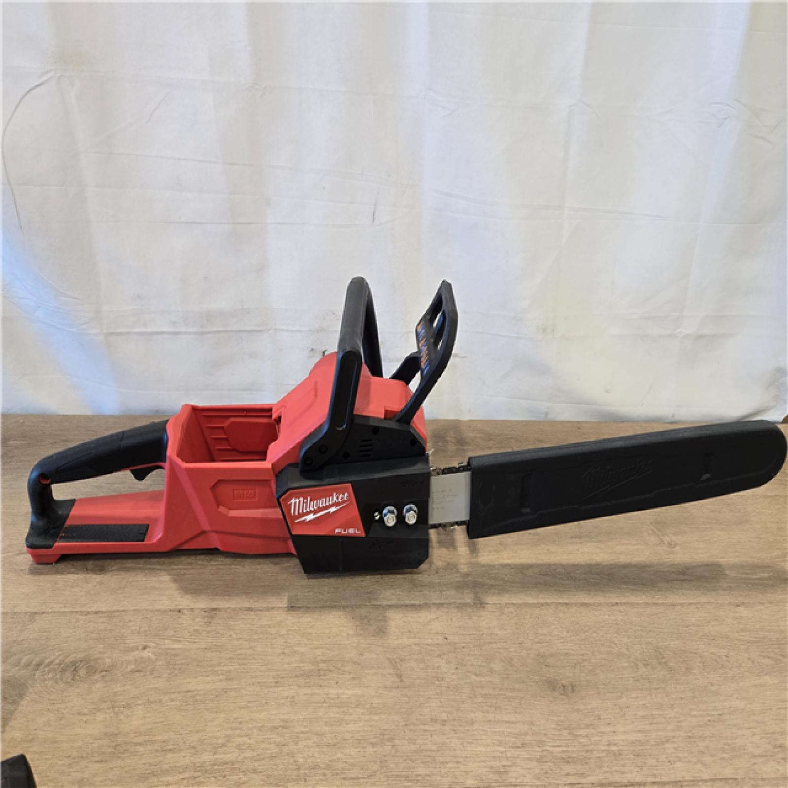 AS-IS Milwaukee 2727-21HD 18V M18 FUEL Lithium-Ion 16 Brushless Cordless Chain Saw Kit 12.0 Ah