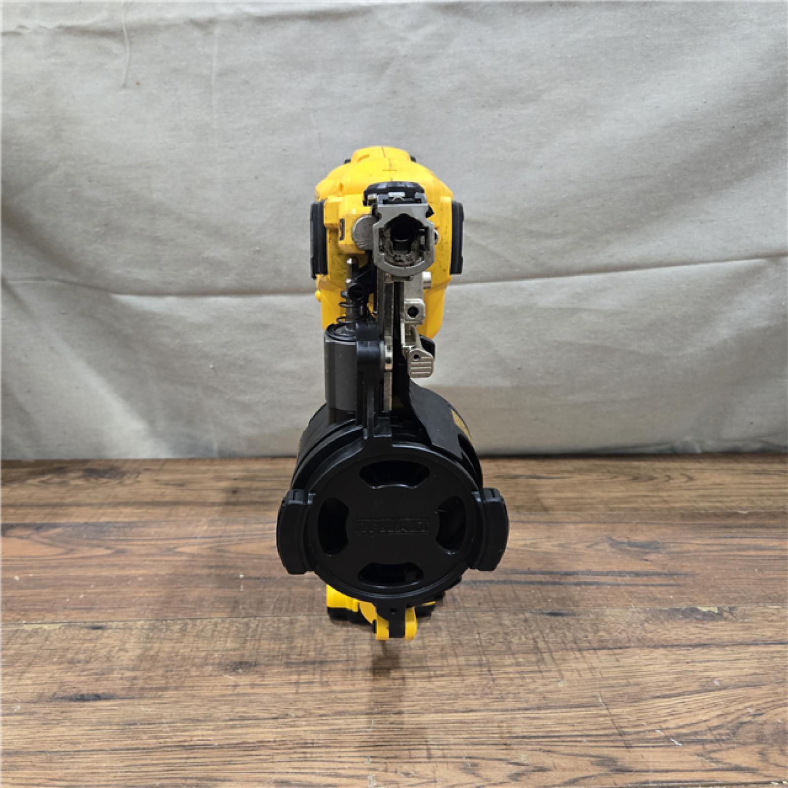 AS-IS DEWALT 2007898 Roofing Nailer Cordless