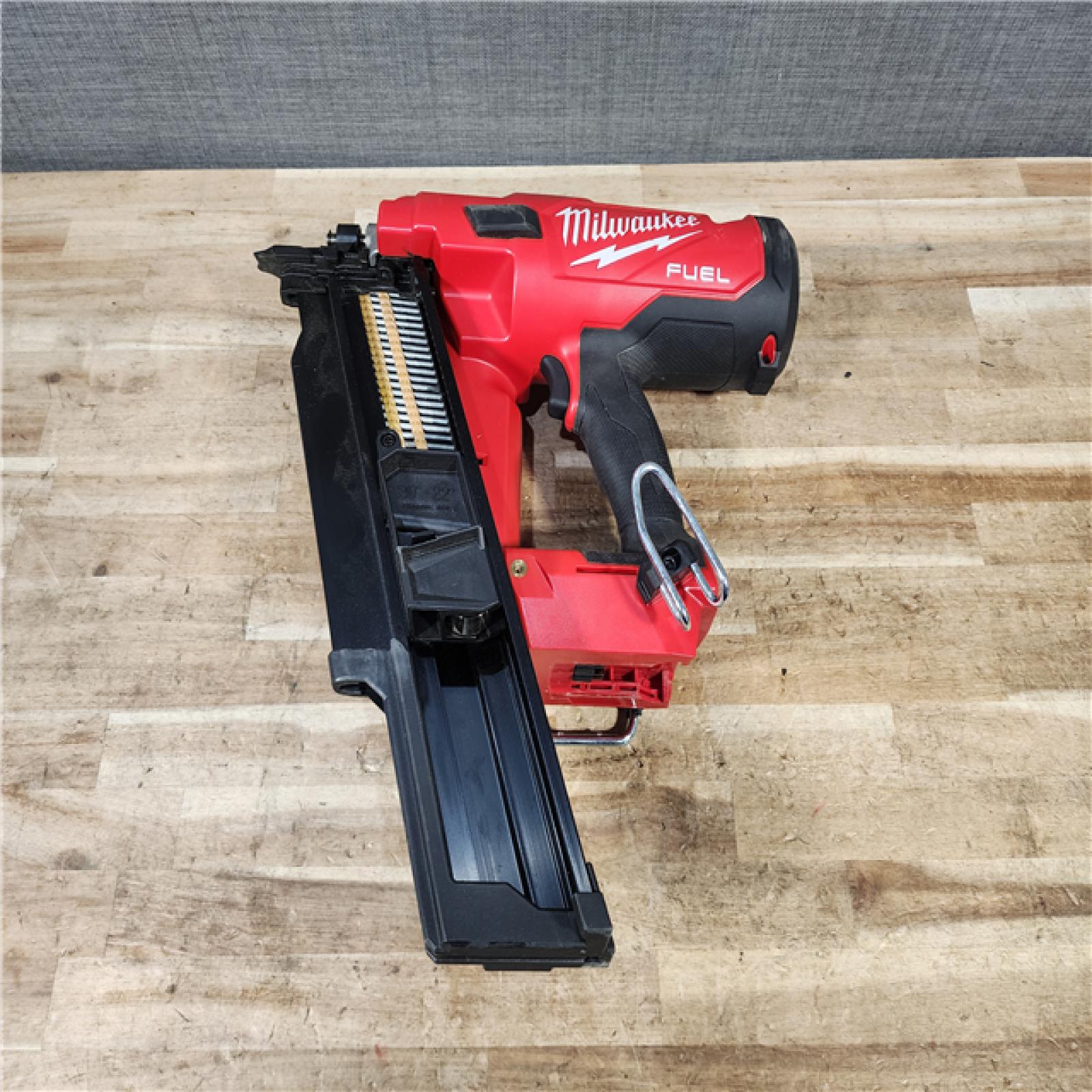 HOUSTON LOCATION - AS - IS Milwaukee FUEL 3-1/2 in. 18-Volt 21-Degree Lithium-Ion Brushless Cordless Framing Nailer (Tool-Only)