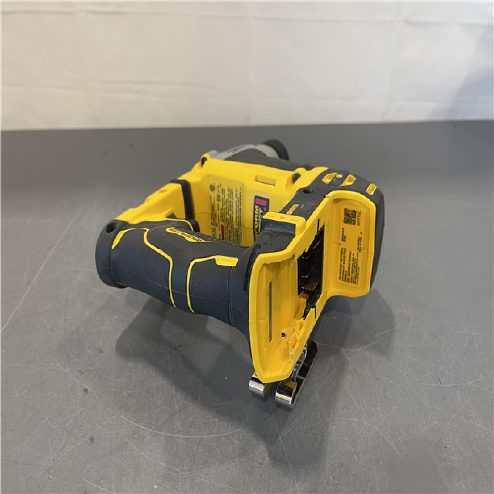 AS-IS - Dewalt MAX Atomic 20V 5/8 Inch Brushless Cordless SDS Plus Rotary Hammer