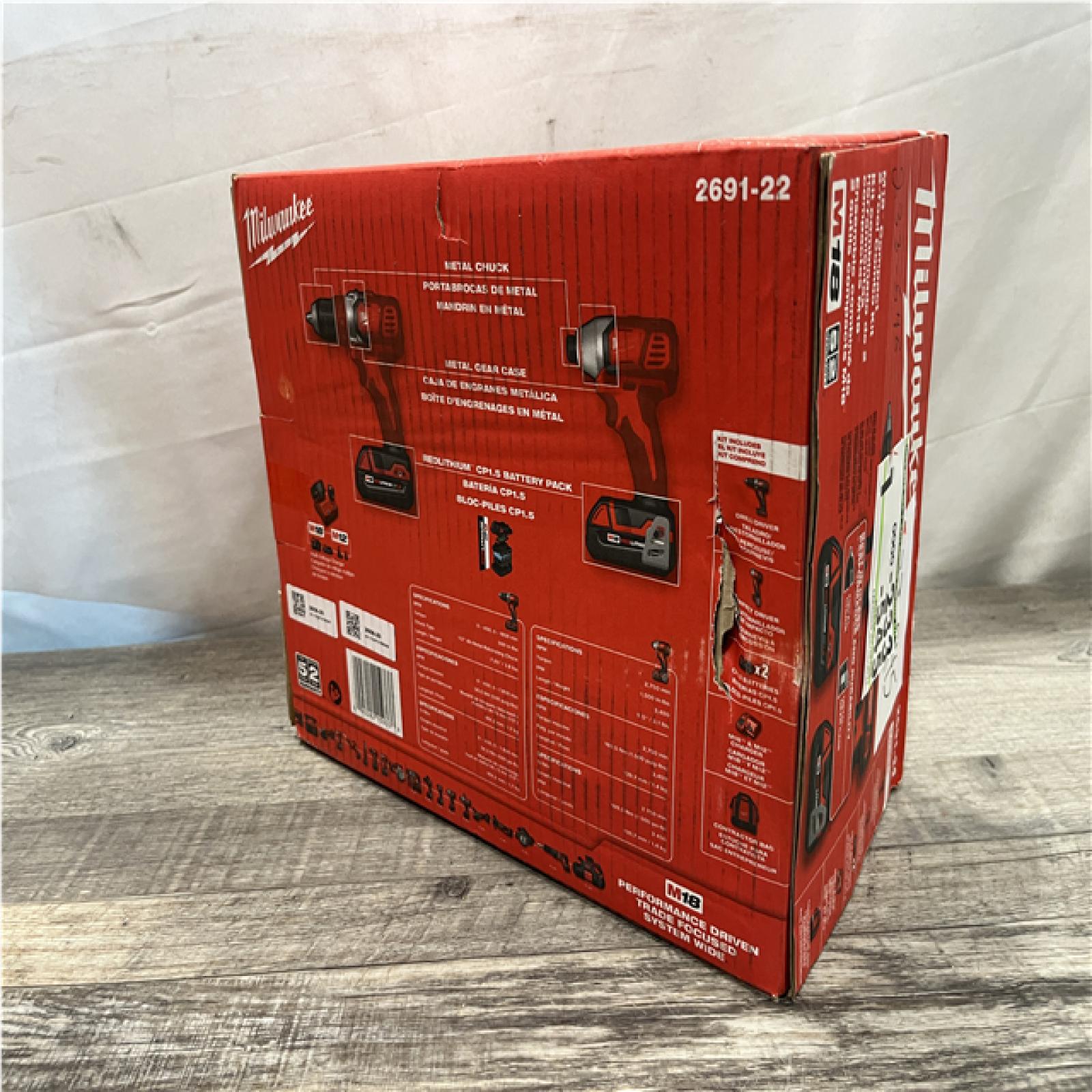 NEW - Milwaukee 18V Lithium-Ion Cordless Drill Driver/Impact Driver Combo Kit