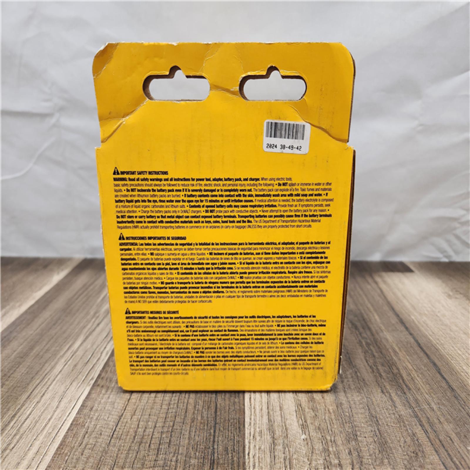 NEW! - Dewalt 20-Volt MAX Lithium-Ion 4.0 Ah Compact Battery Pack (2-Pack)
