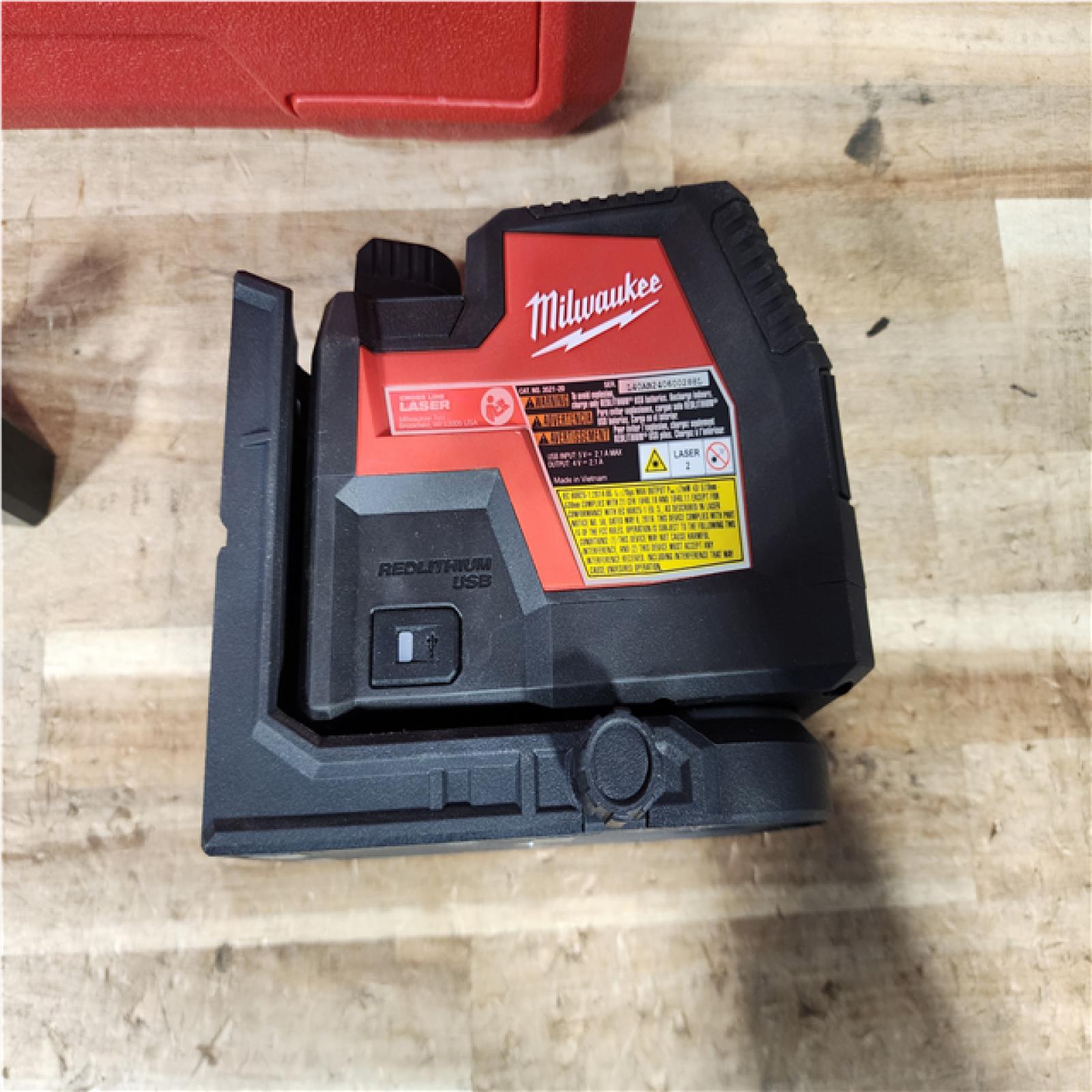 HOUSTON LOCATION - AS - IS Milwaukee 100 ft. REDLITHIUM Lithium-Ion USB Green Rechargeable Cross Line Laser Level with Charger