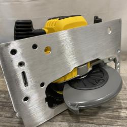 AS-IS DEWALT 20-Volt MAX 7-1/4 in. Cordless Circular Saw (Tool Only)