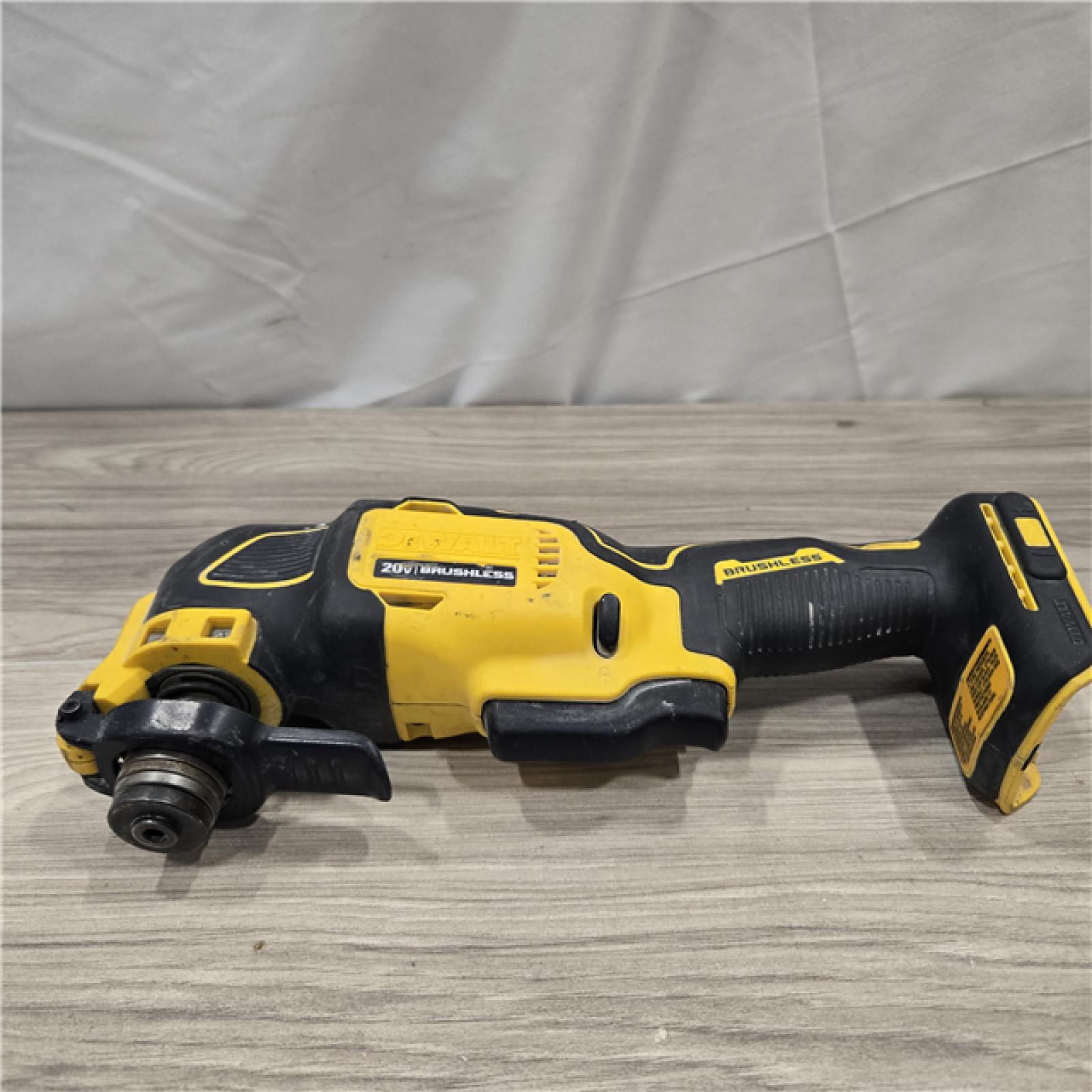 AS-IS DEWALT ATOMIC 20V MAX Cordless Oscillating Multi Tool (Tool Only)