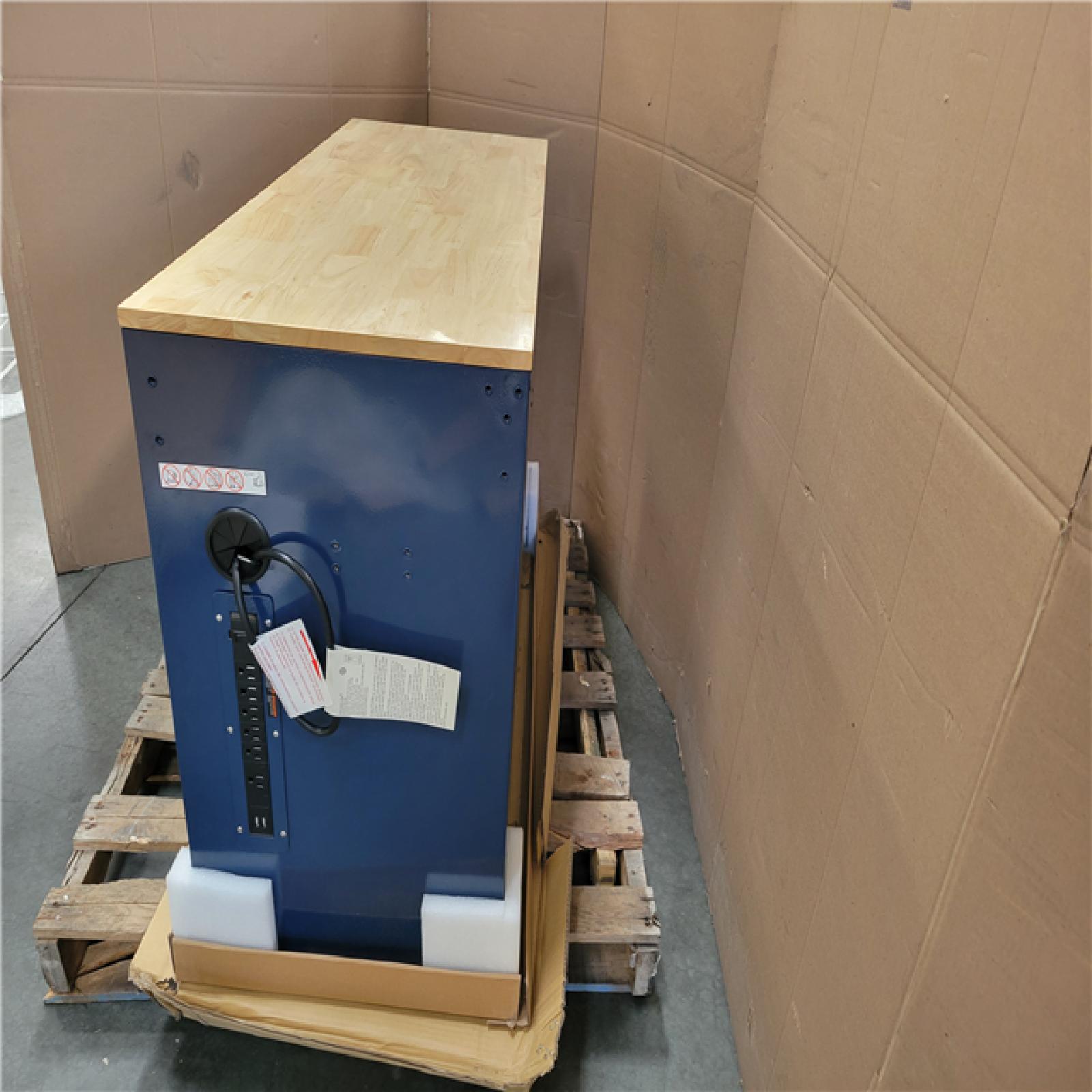 CALIFORNIA AS-IS Husky 46 in. 9 DRAWER MOBILE WORK BENCH