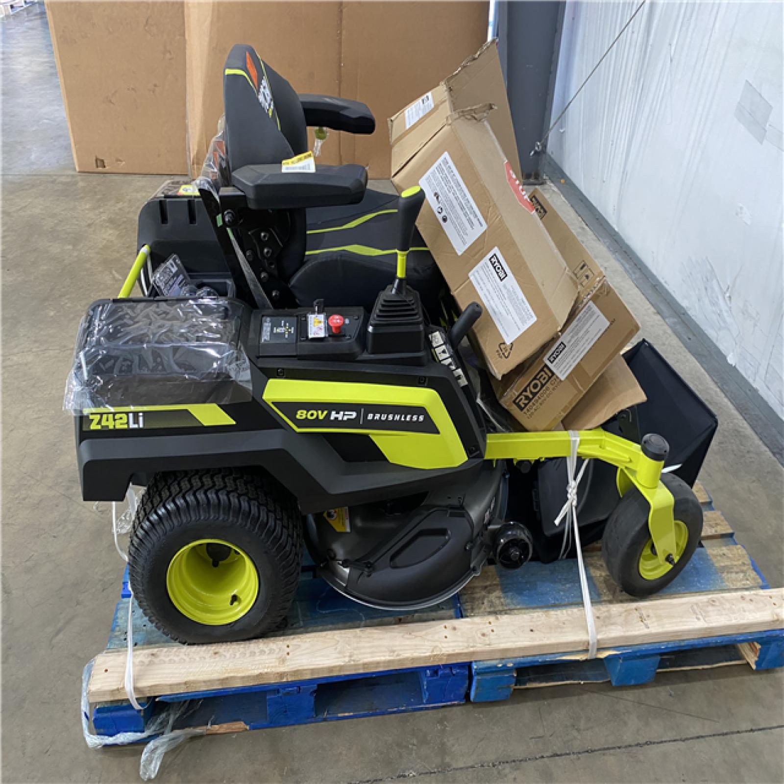 Houston Location AS IS - Tool Pallet