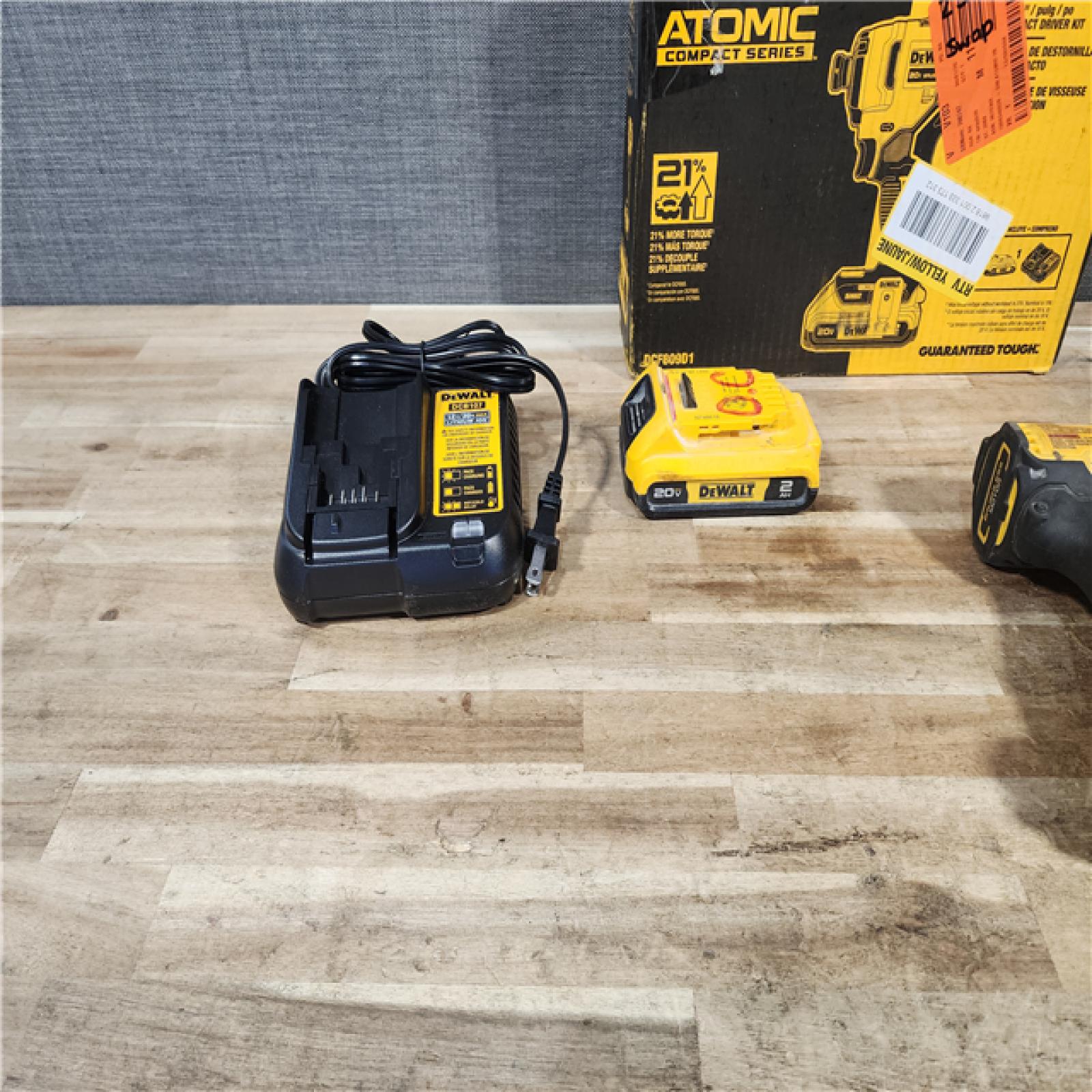 HOUSTON LOCATION - AS - IS DEWALT Atomic 20V Max Lithium-Ion Brushless Cordless Compact 1/4 in. Impact Driver Kit