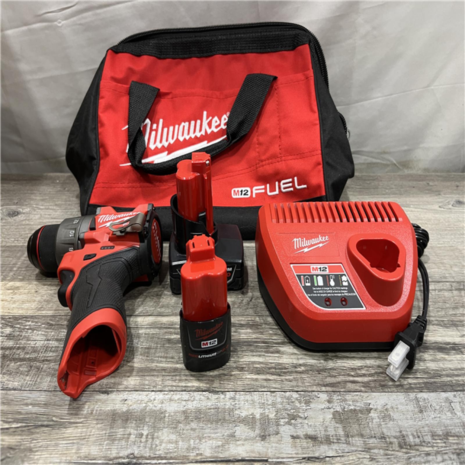 AS-IS Milwaukee Lithium-Ion Brushless Cordless 1/2 in. Drill Driver Kit