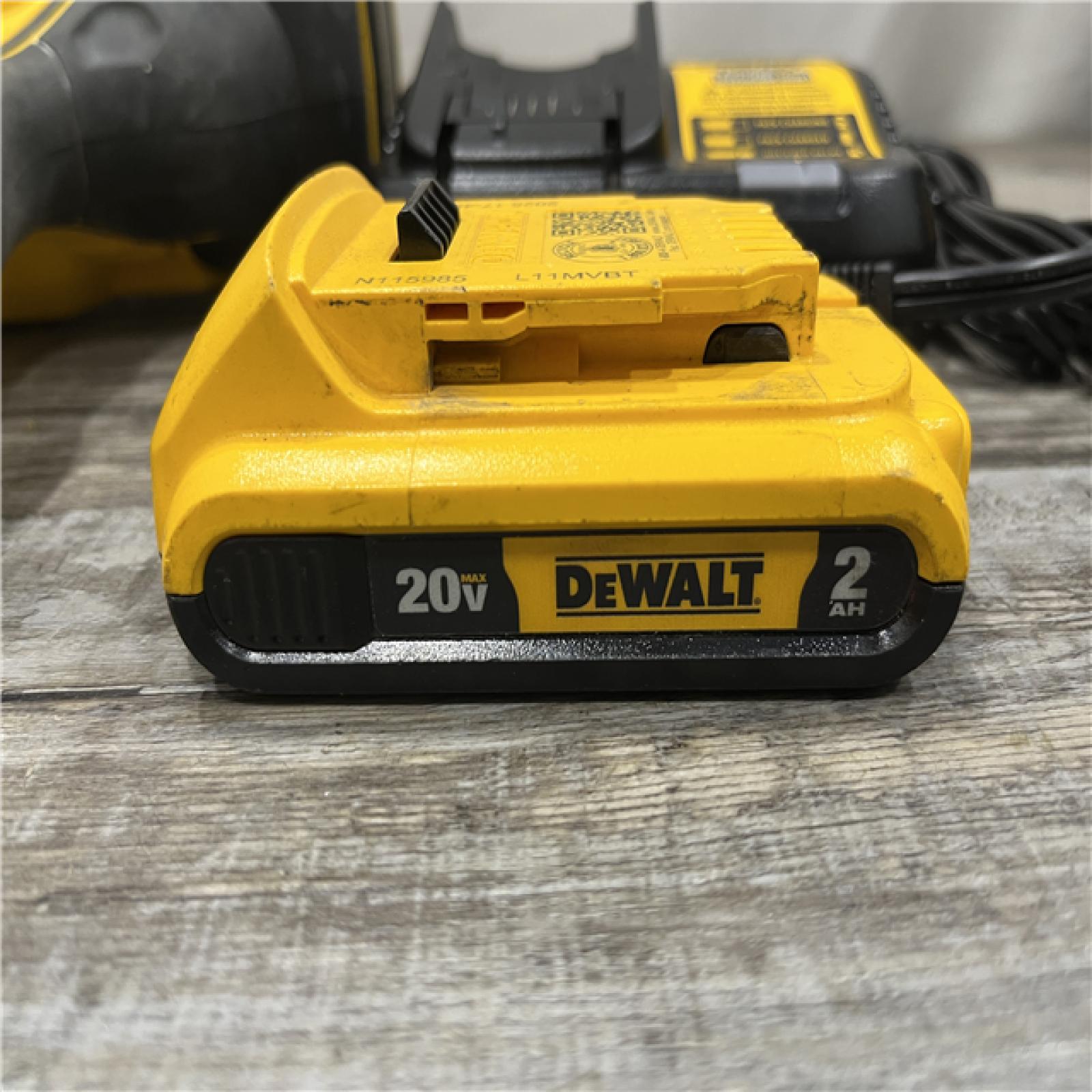 AS-IS DEWALT 20V MAX XR 18 Gauge Brad Nailer Kit