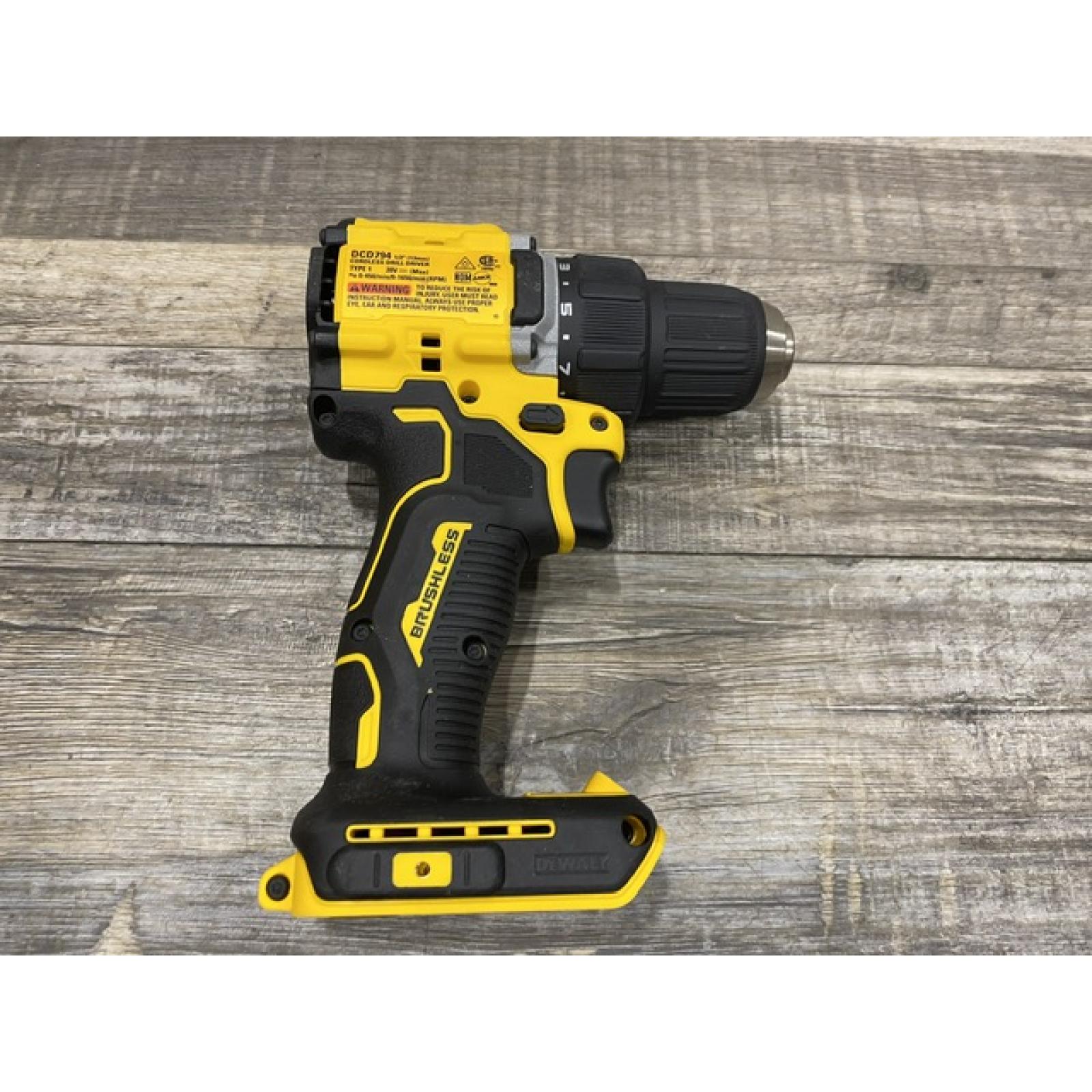 AS-IS DEWALT Atomic 20V Lithium-Ion Cordless Compact 1/2 in. Drill/Driver Kit