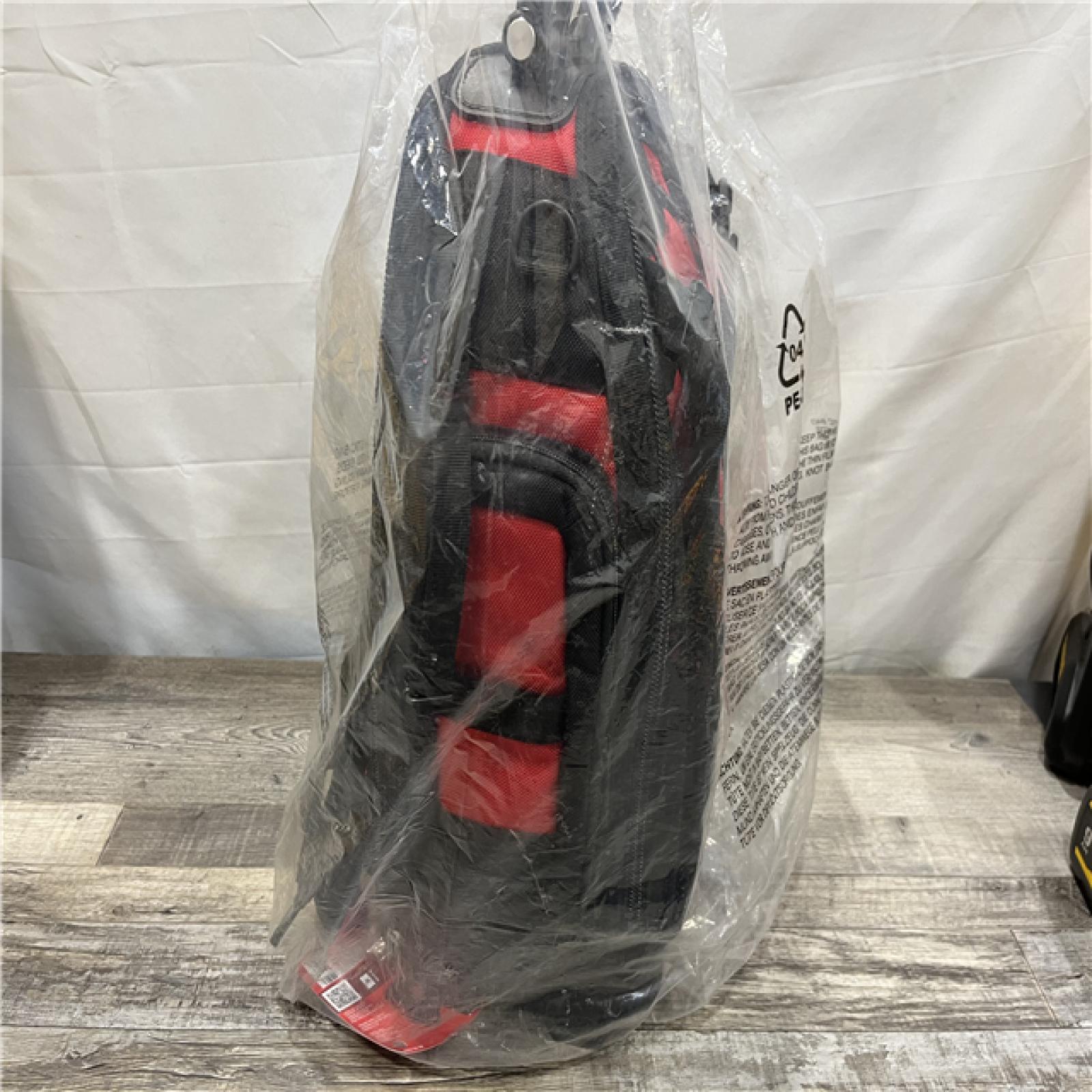 NEW - Milwaukee PACKOUT Structured Backpack