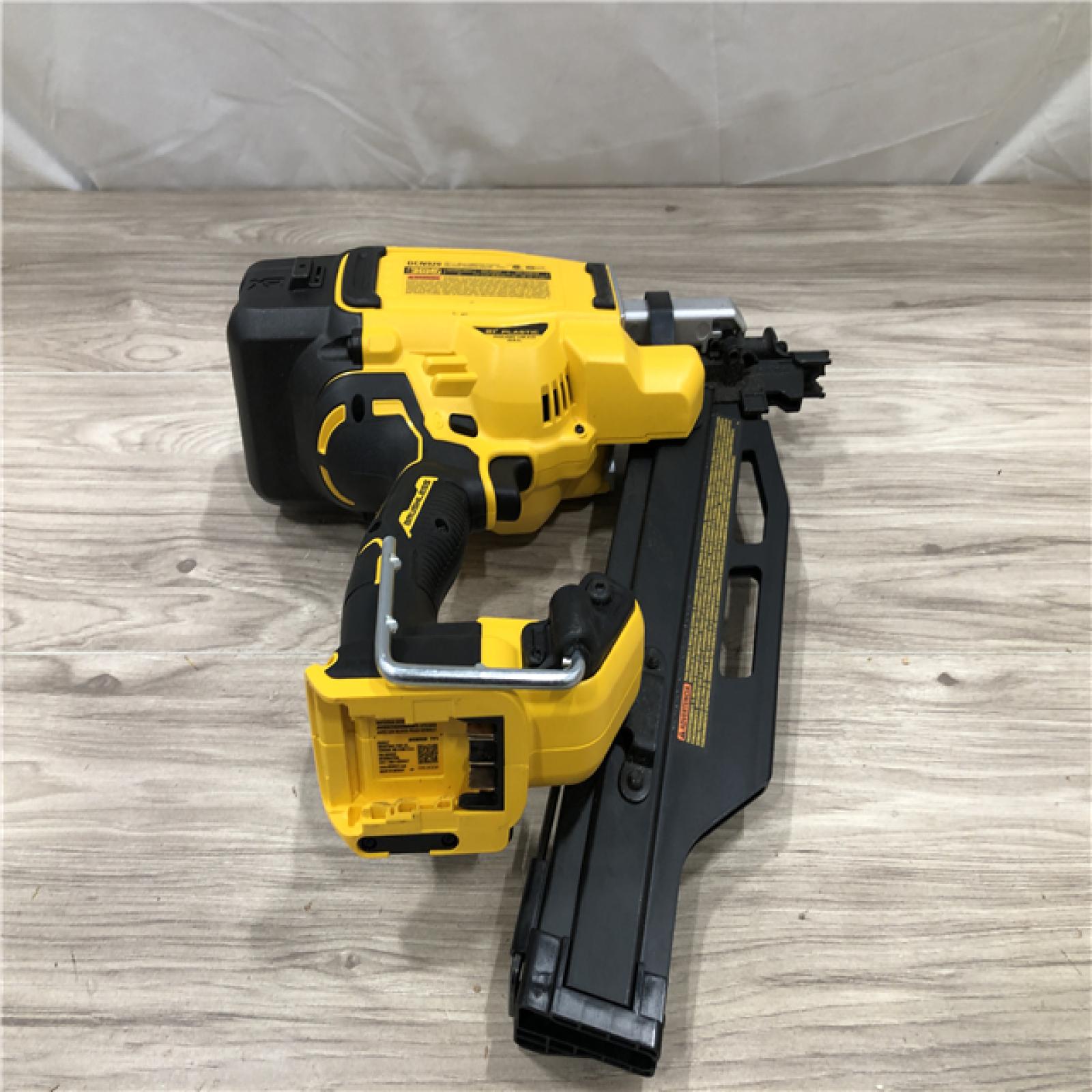 AS-IS DEWALT 20-Volt 21° Cordless Framing Nailer (Tool-Only)
