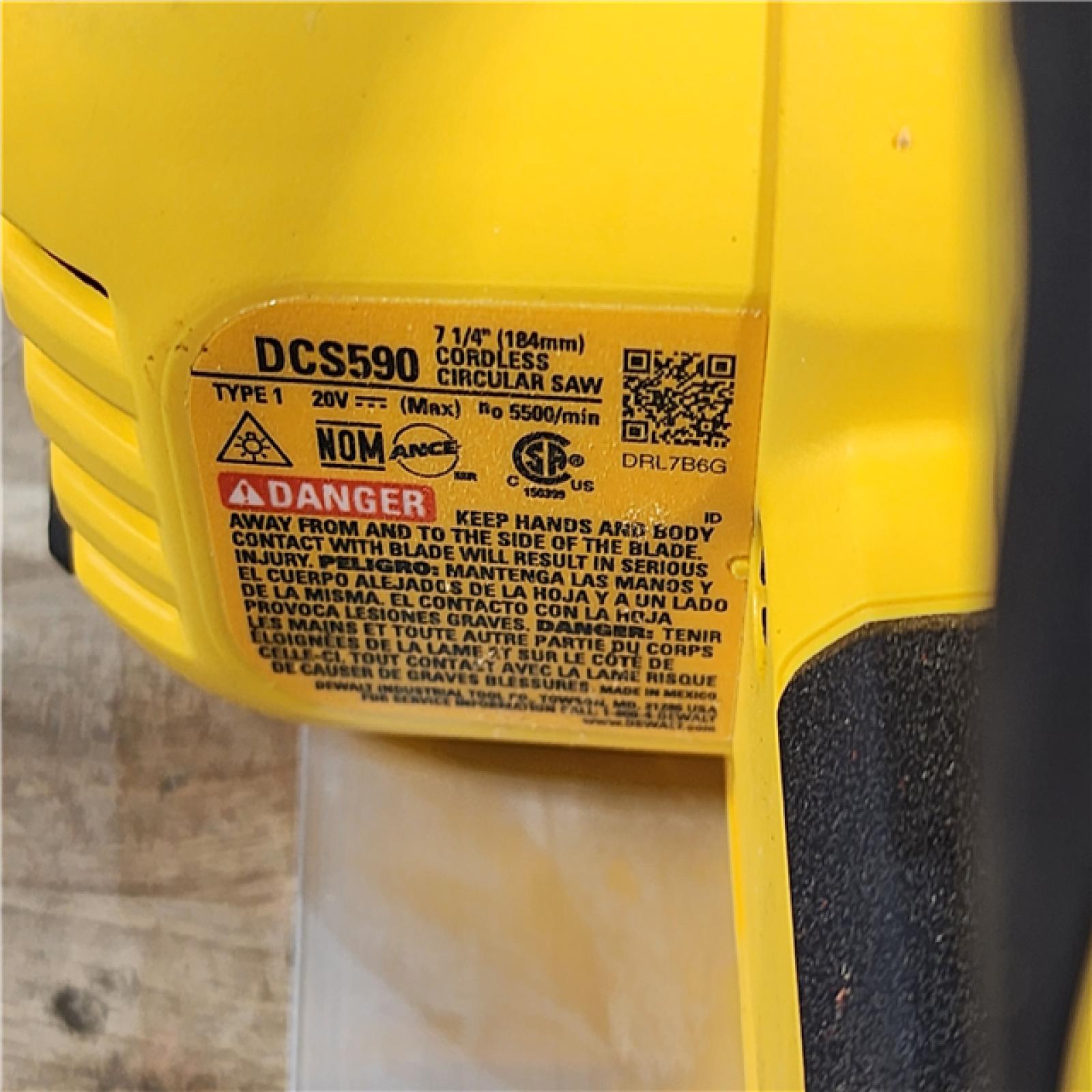 HOUSTON LOCATION - AS-IS DEWALT 20-Volt MAX 7-1/4 in. Cordless Circular Saw (Tool Only)