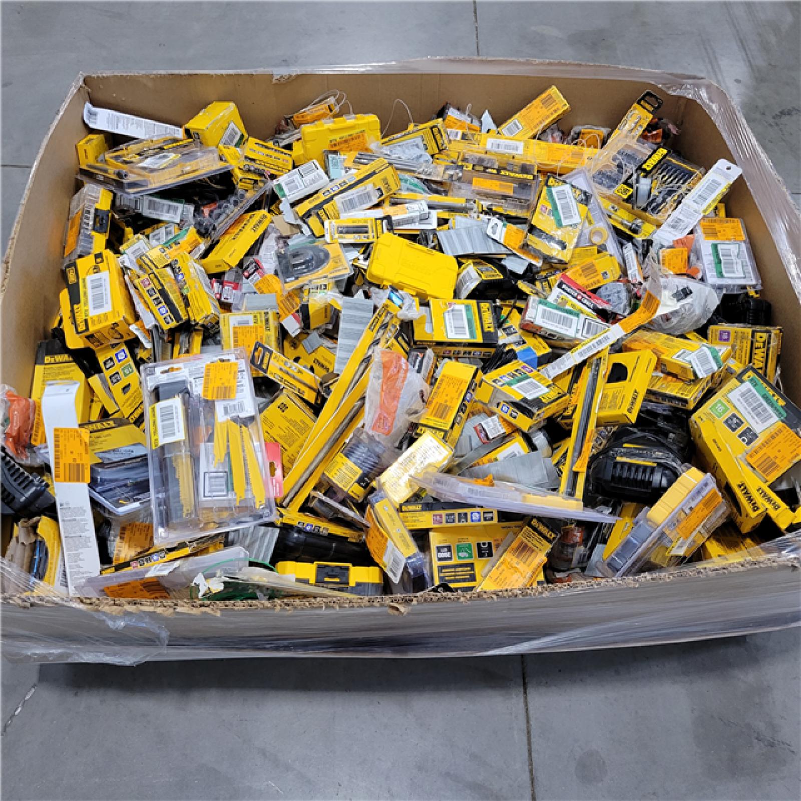 DALLAS LOCATION - AS-IS TOOL  PALLET