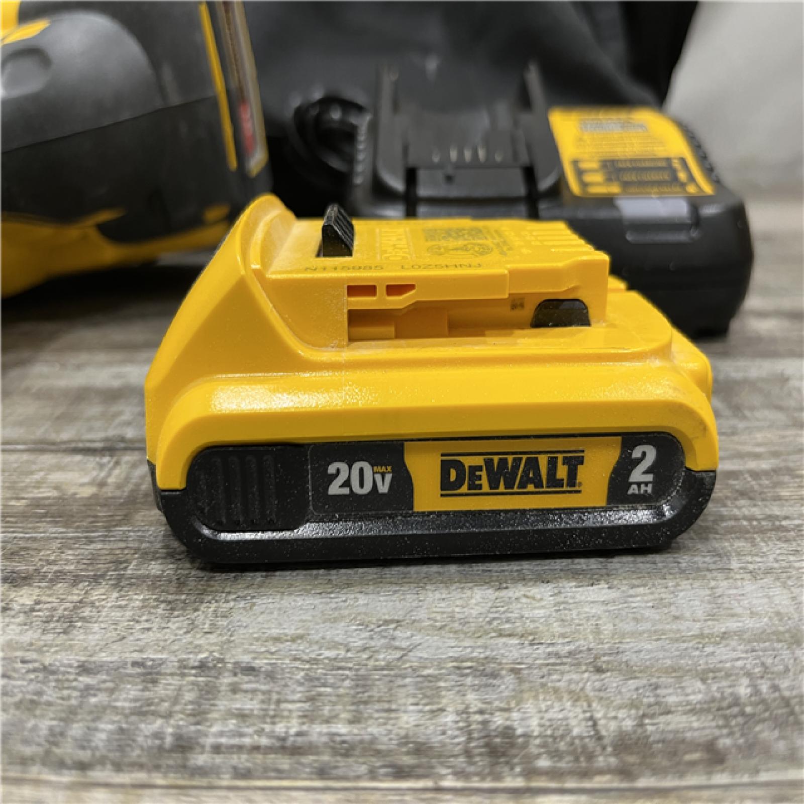 AS-IS DEWALT 20V MAX XR Lithium-Ion Cordless 18-Gauge Narrow Crown Stapler Kit