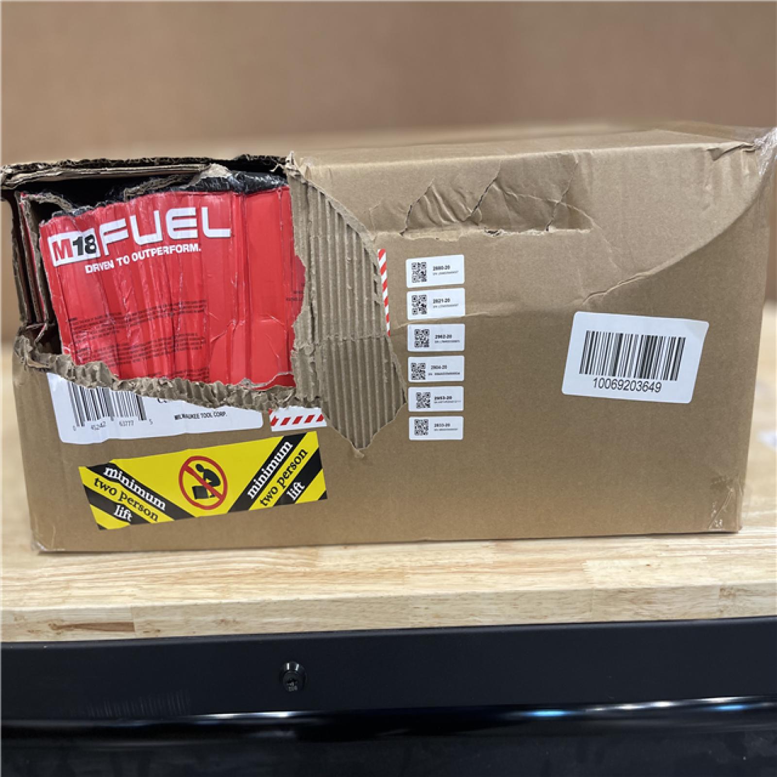 NEW! - Milwaukee M18 FUEL 18V Lithium-Ion Brushless Cordless Combo Kit with Two 5.0 Ah Batteries  1 Charger  2 Tool Bags (7-Tool)