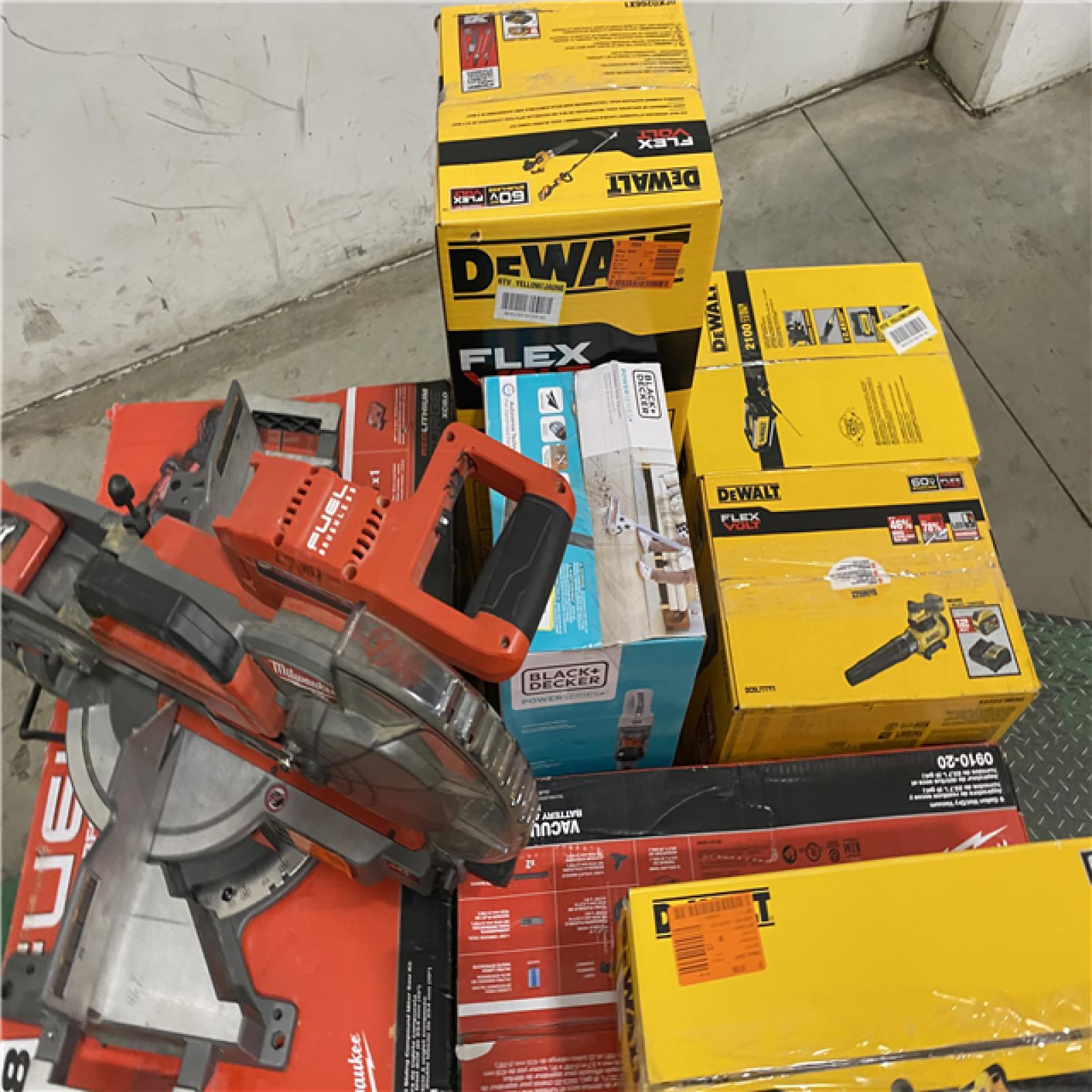 Dallas Location - As-Is Tool Pallet