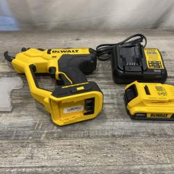AS-IS DEWALT 20V MAX Cordless Battery Powered Pruner Kit