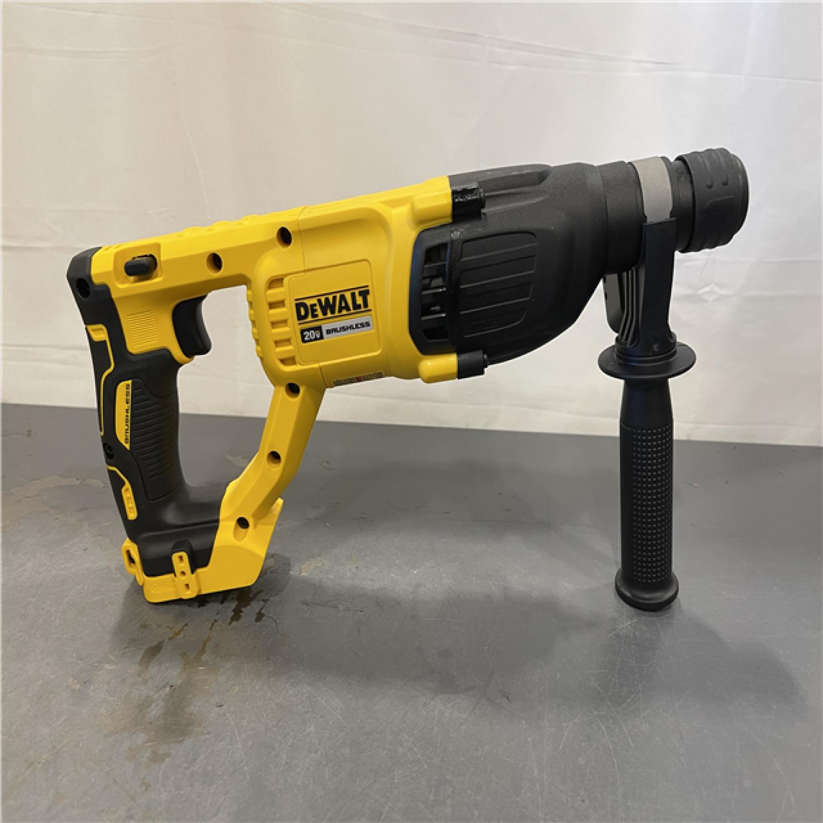 AS-IS- DeWalt 20V MAX Cordless Brushless 1 in. SDS Plus D-Handle Concrete and Masonry Rotary Hammer