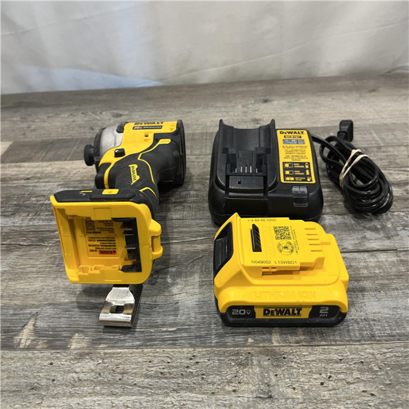 AS-IS DEWALT Atomic 20V Max Lithium-Ion Brushless Cordless Compact 1/4 in. Impact Driver Kit