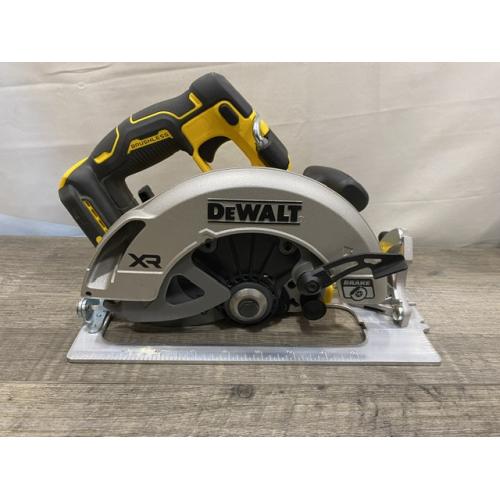 AS-IS DEWALT 20-Volt MAX 7-1/4 in. Cordless Circular Saw (Tool Only)