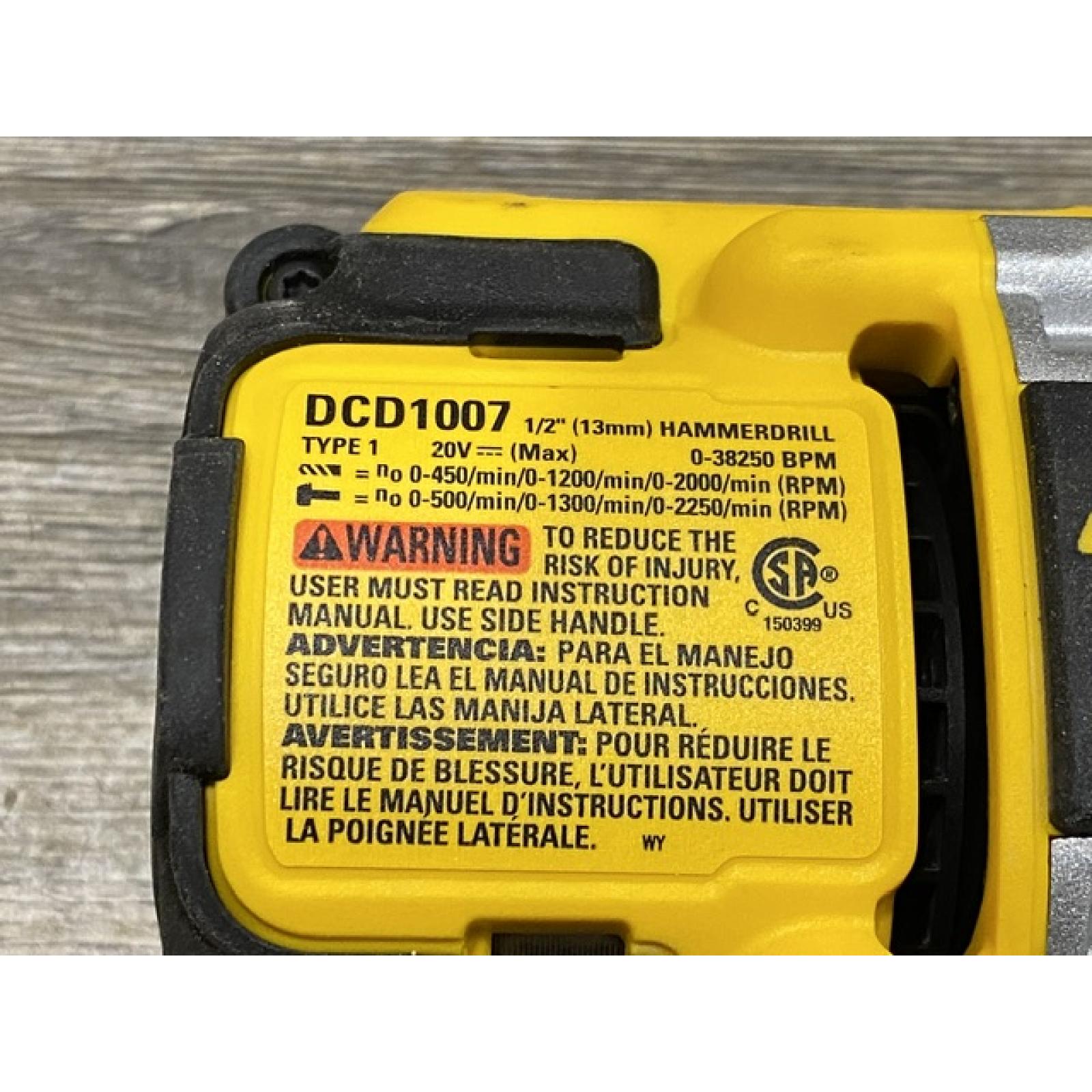 AS-IS DEWALT Atomic 20V Max Lithium-Ion Brushless Cordless Compact 1/4 in. Impact Driver Kit