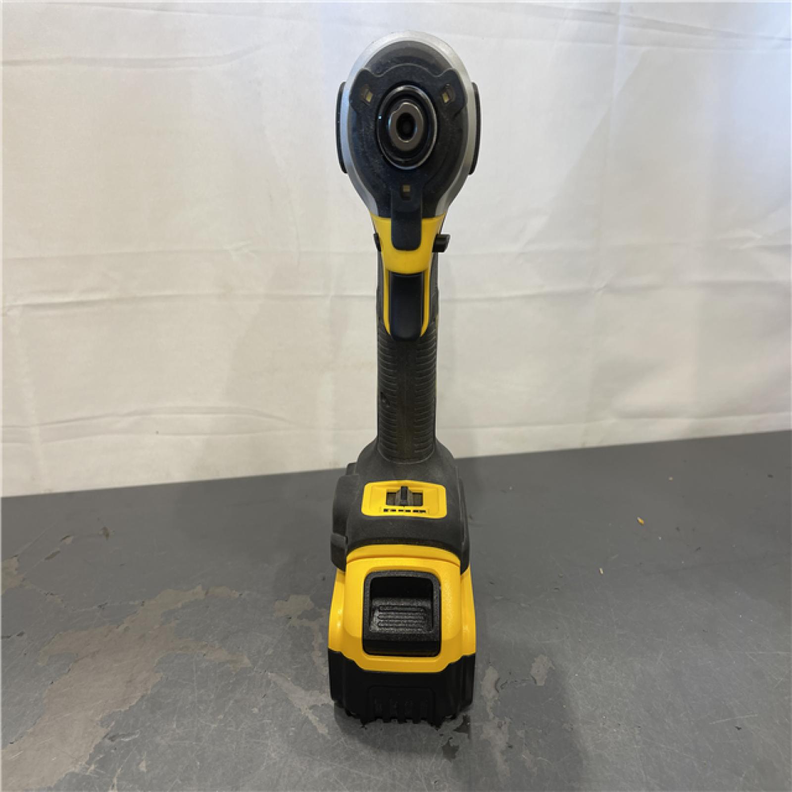 AS-IS - DeWalt 20V MAX ATOMIC 1/4 in. Cordless Brushless 3-Speed Impact Driver Kit
