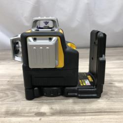 AS-IS DeWalt 12V MAX Lithium-Ion 100 Ft. Green Self-Leveling 3-Beam 360 Degree Laser Level Kit