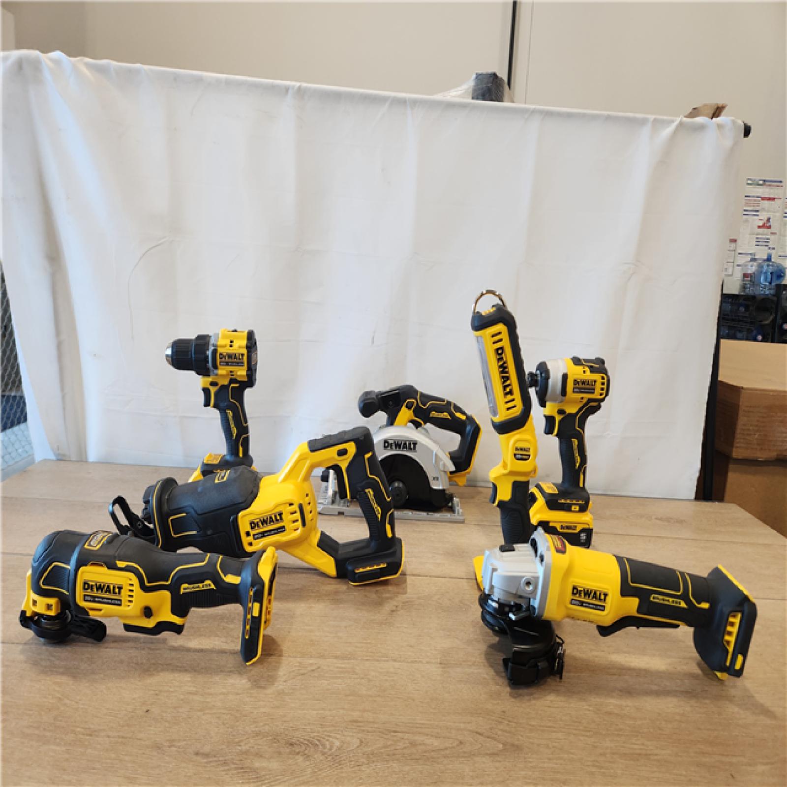 AS-IS- DEWALT 20V Lithium-Ion Cordless 7-Tool Combo Kit