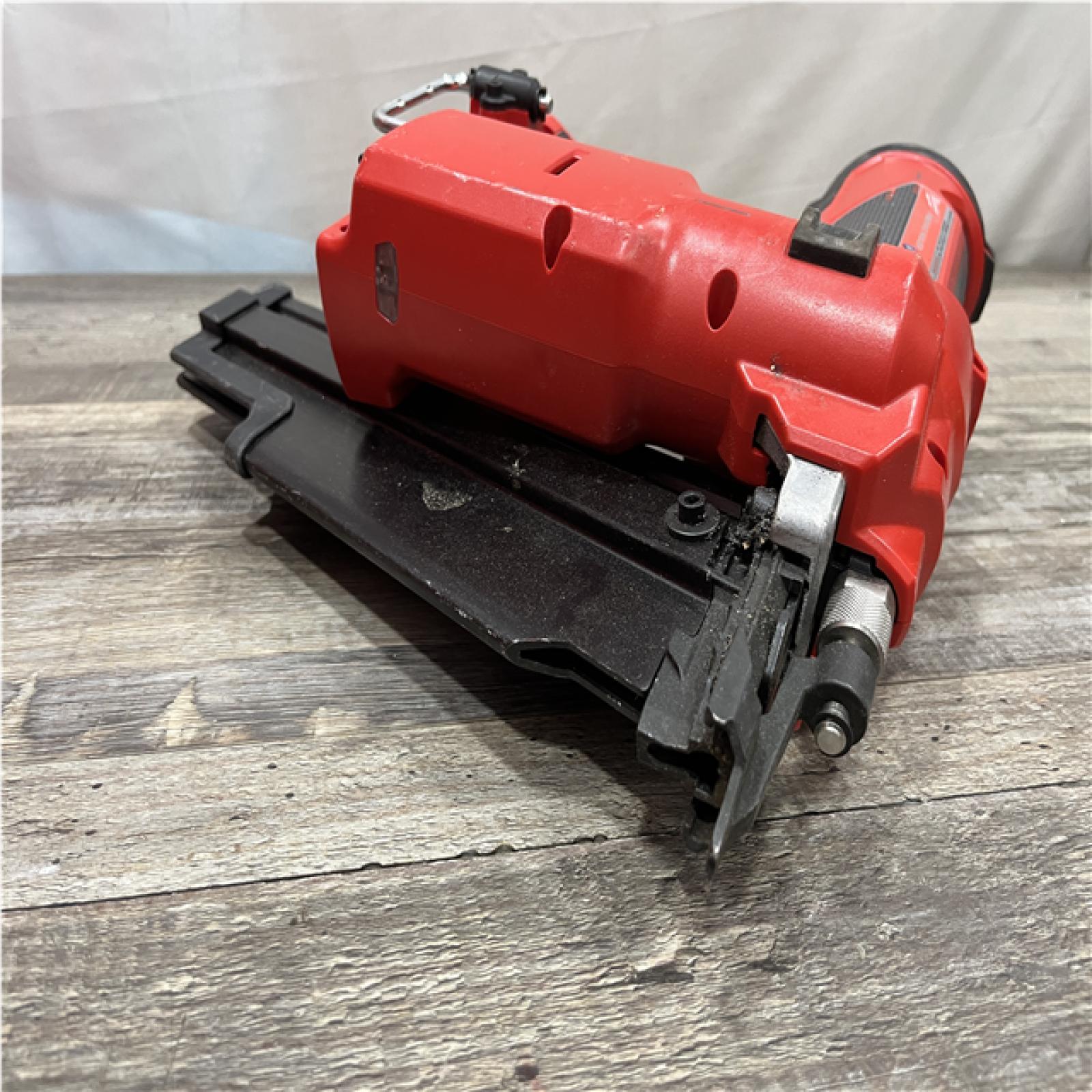 AS-IS Milwaukee FUEL 3-1/2 in 18V 21-Degree Lithium-Ion Brushless Cordless Nailer (Tool Only)