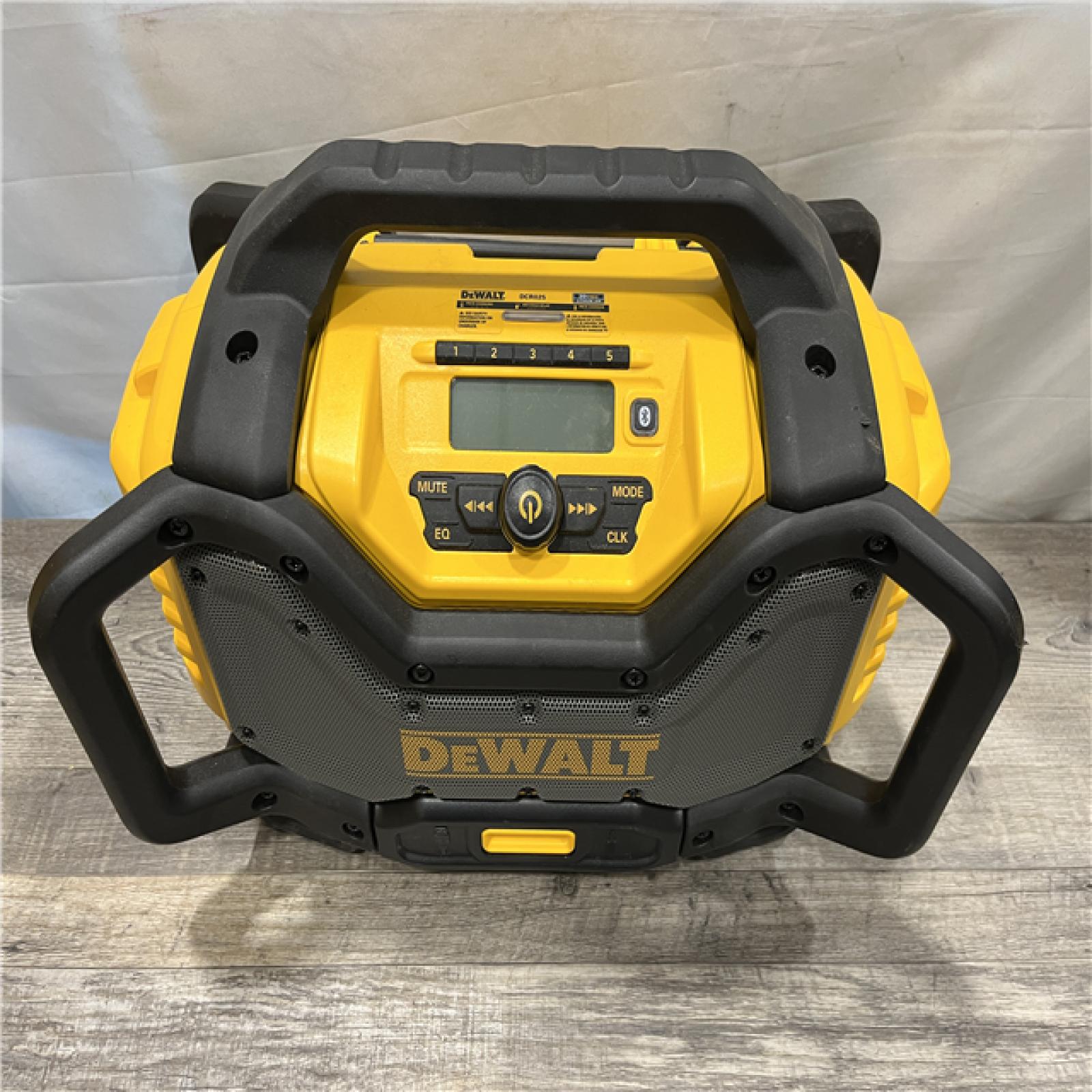 AS-IS DEWALT 20V MAX Bluetooth Radio with built-in Charger