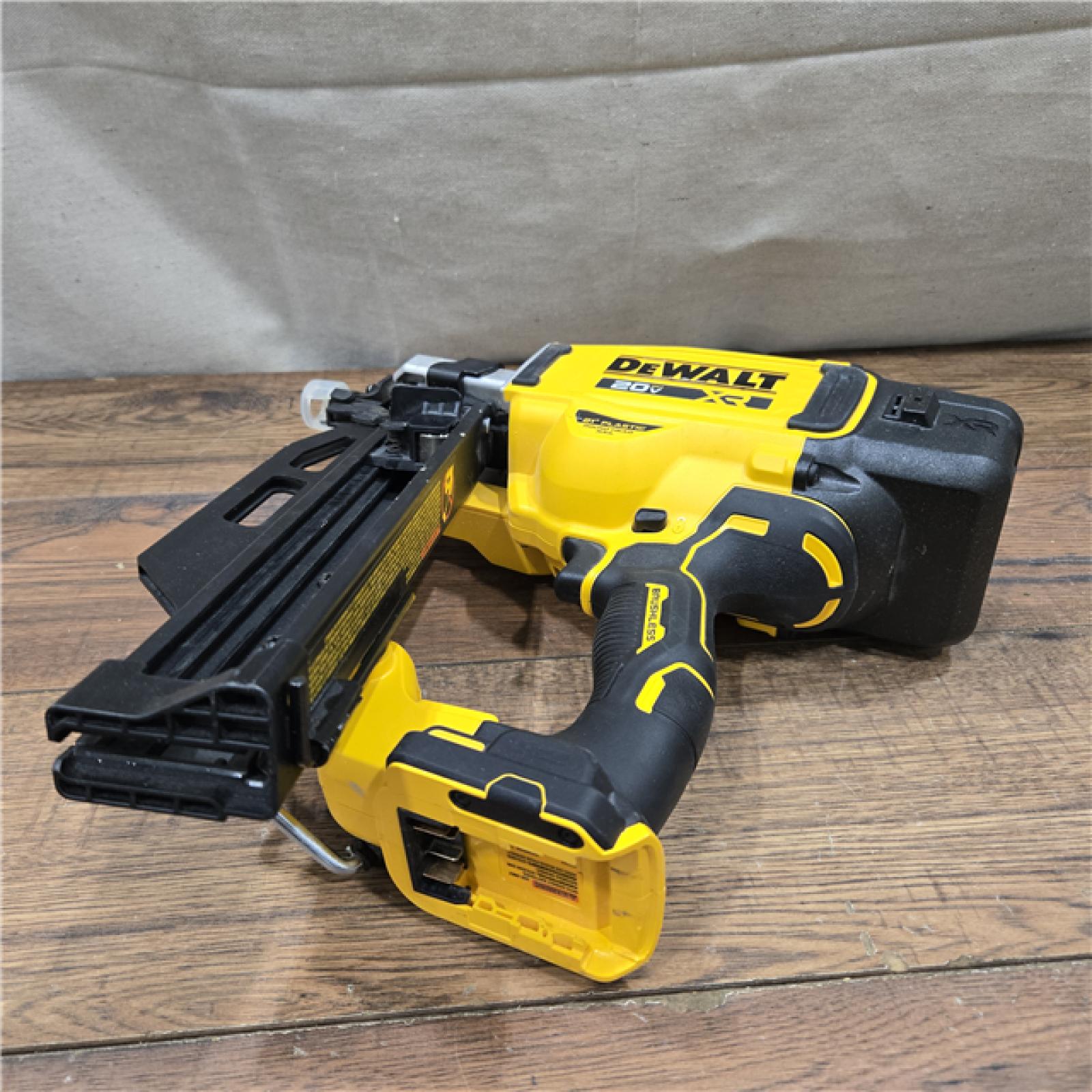 AS-IS DEWALT 20-Volt 21° Cordless Framing Nailer (Tool-Only)