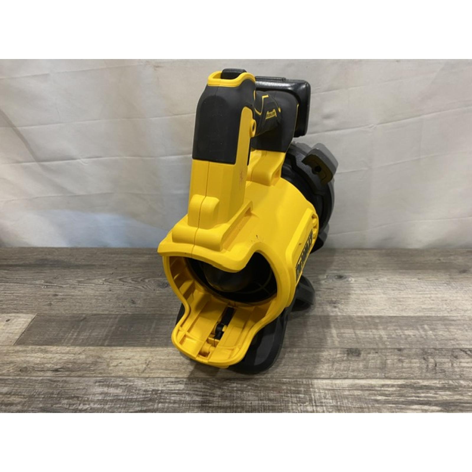 AS-IS DEWALT 20V MAX* XR Brushless Cordless Handheld Blower Kit